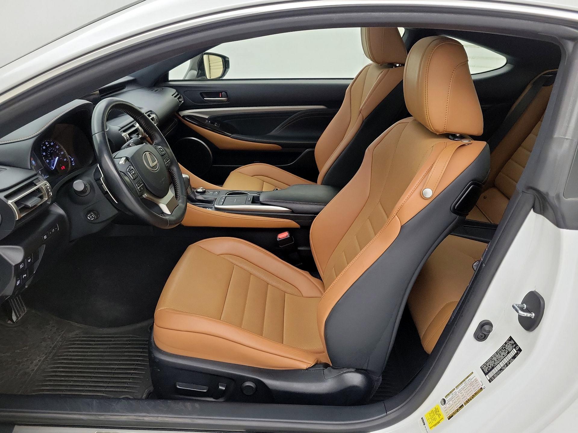 Thumbnail: 2019 Lexus RC - 11