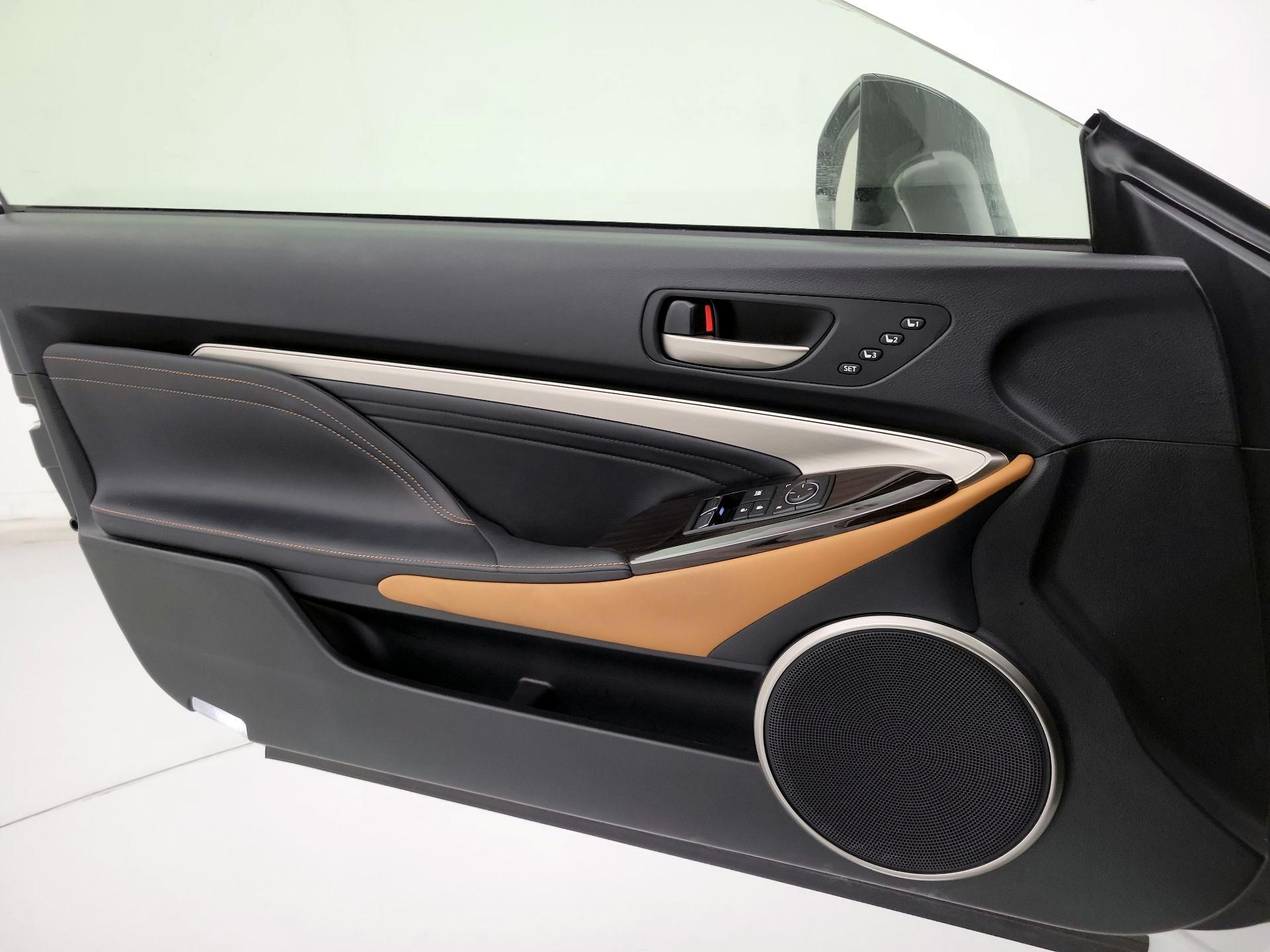 Thumbnail: 2019 Lexus RC - 12