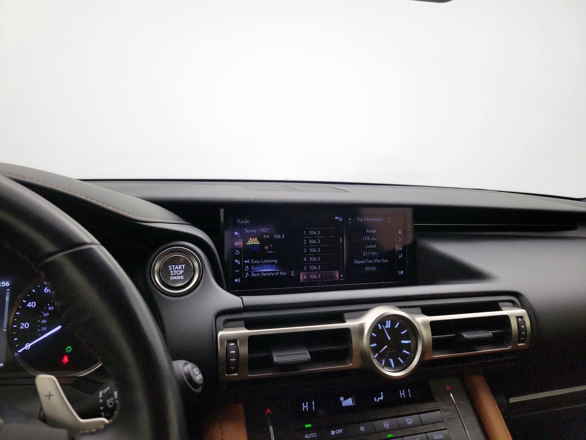 Thumbnail: 2019 Lexus RC - 16