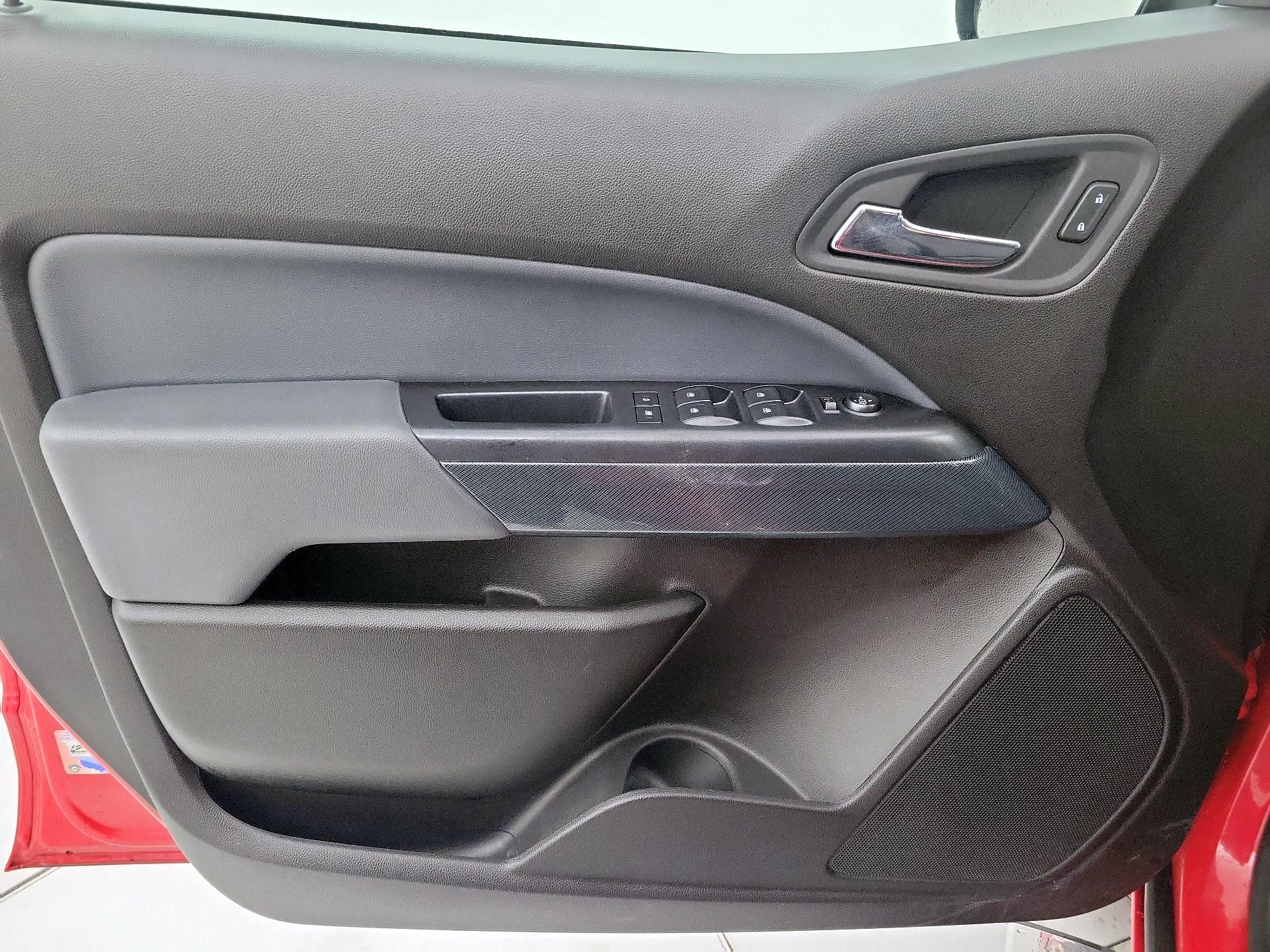 Thumbnail: 2017 Chevrolet Colorado - 12