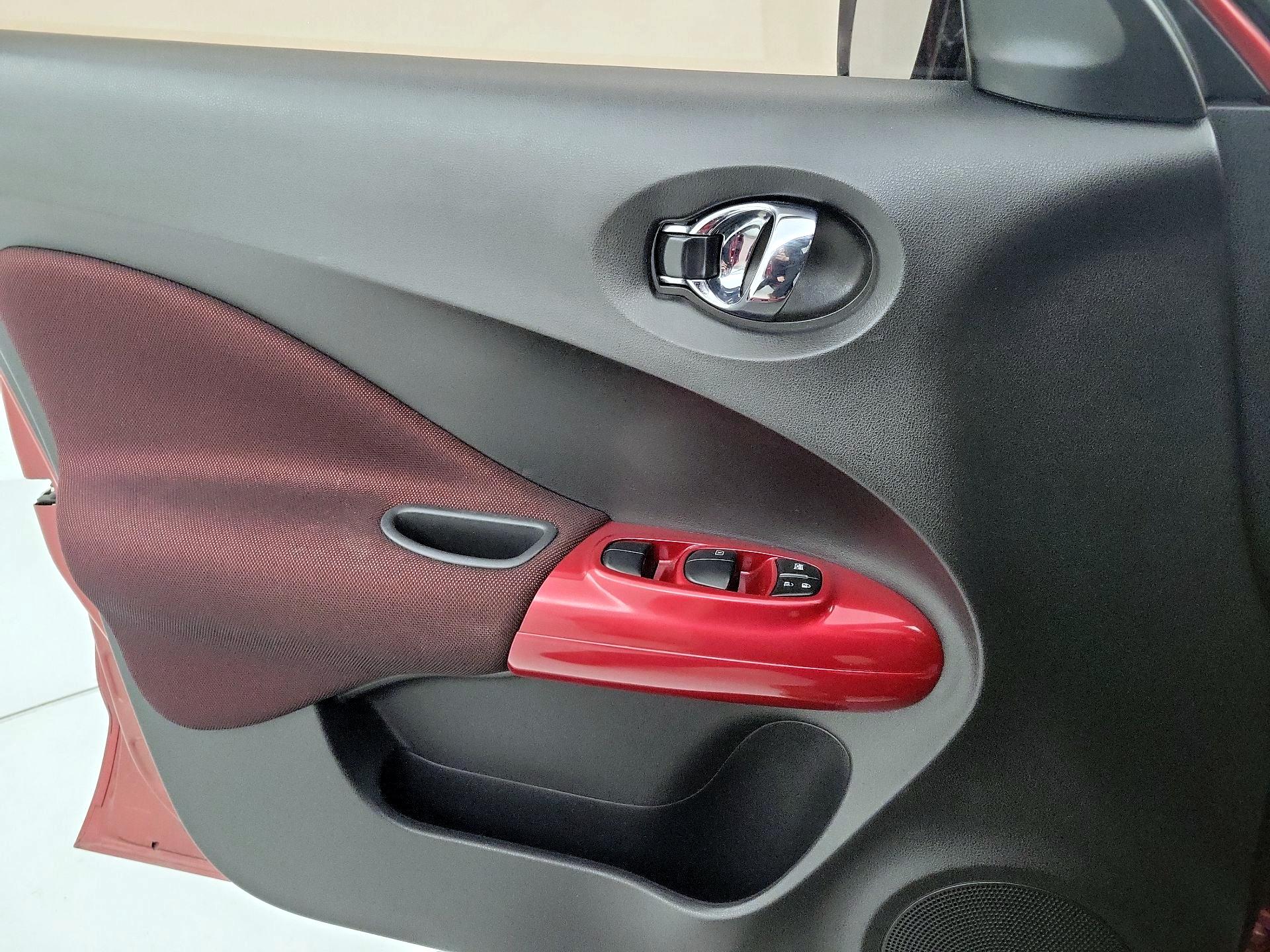 Thumbnail: 2015 Nissan Juke - 12