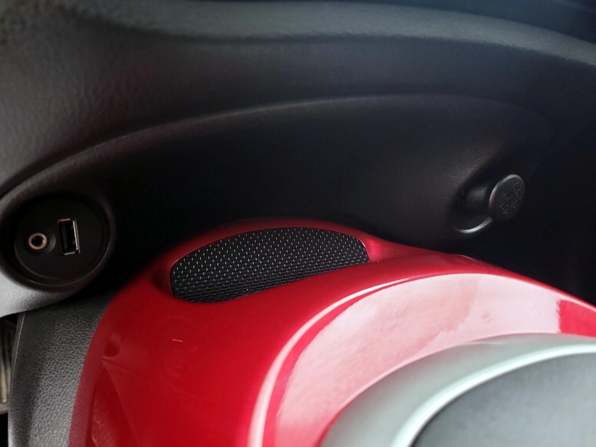 Thumbnail: 2015 Nissan Juke - 18