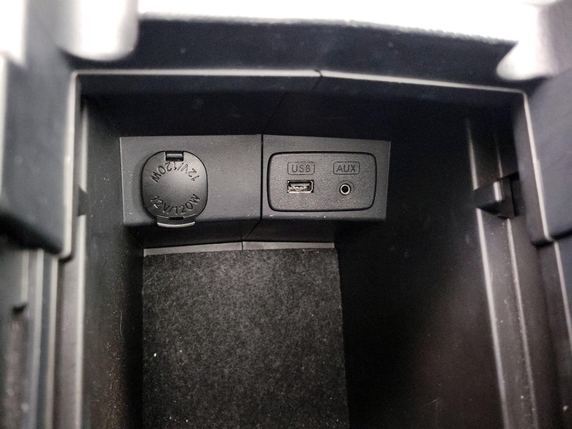 Thumbnail: 2015 Subaru Forester - 19