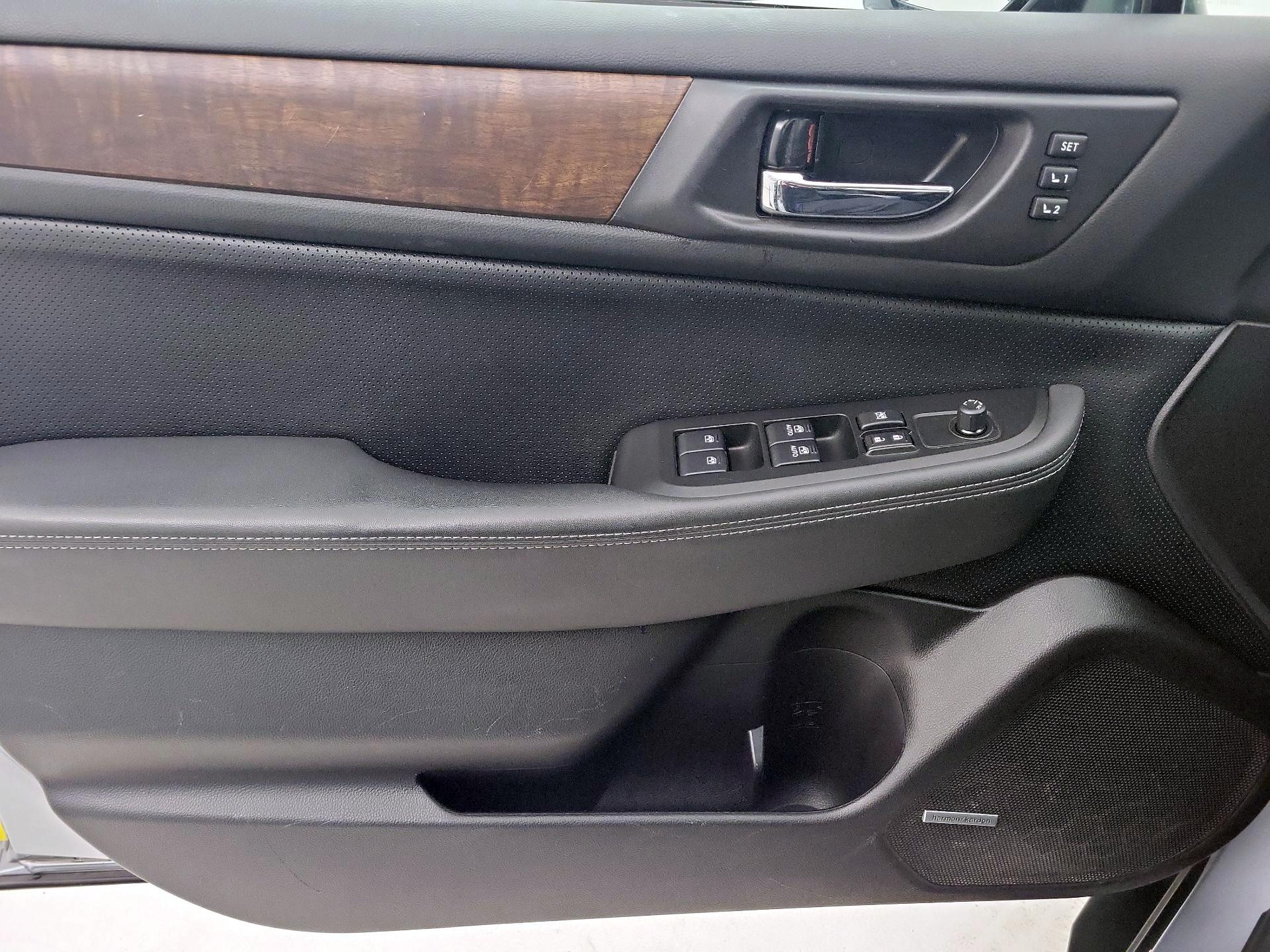 Thumbnail: 2016 Subaru Outback - 12
