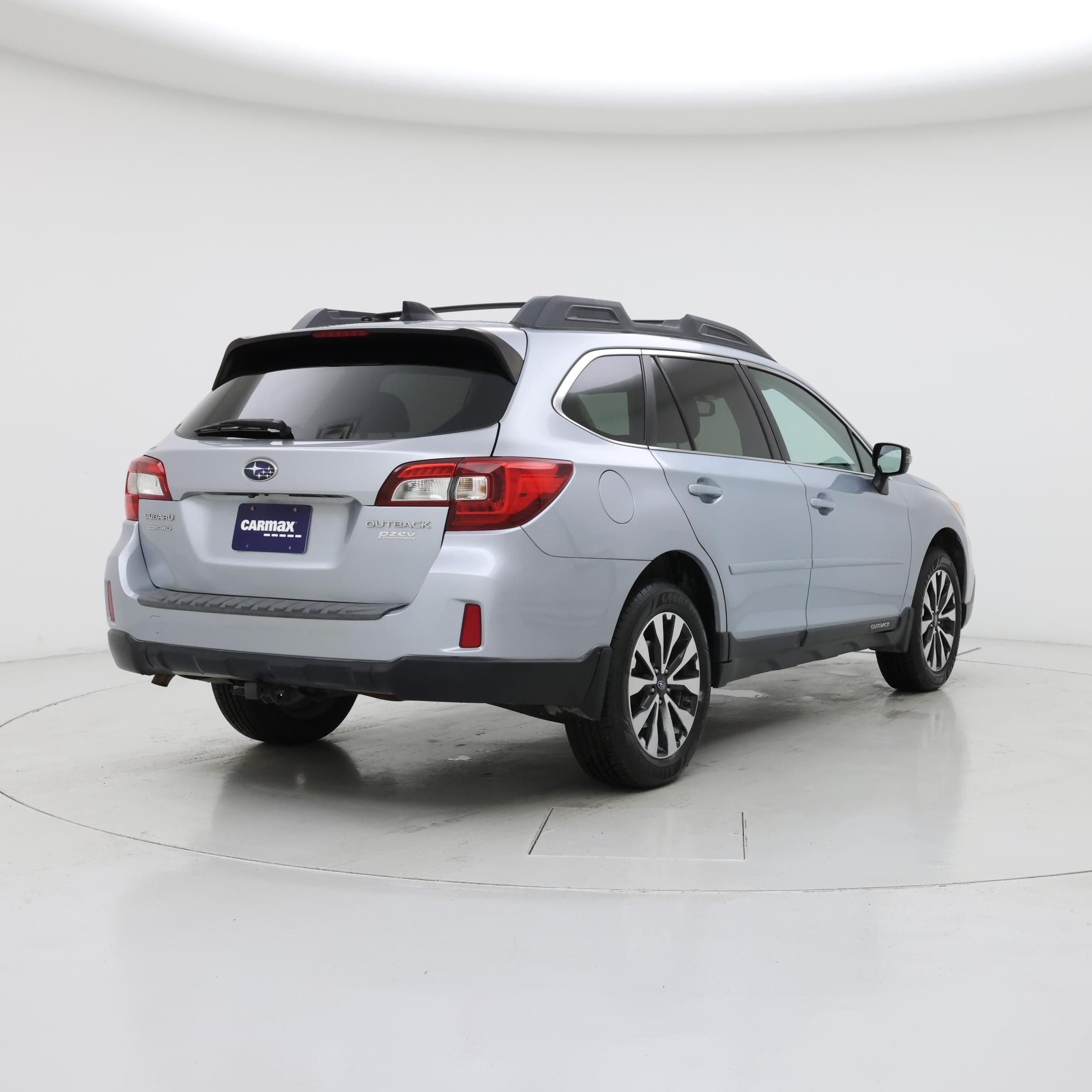 Thumbnail: 2016 Subaru Outback - 8