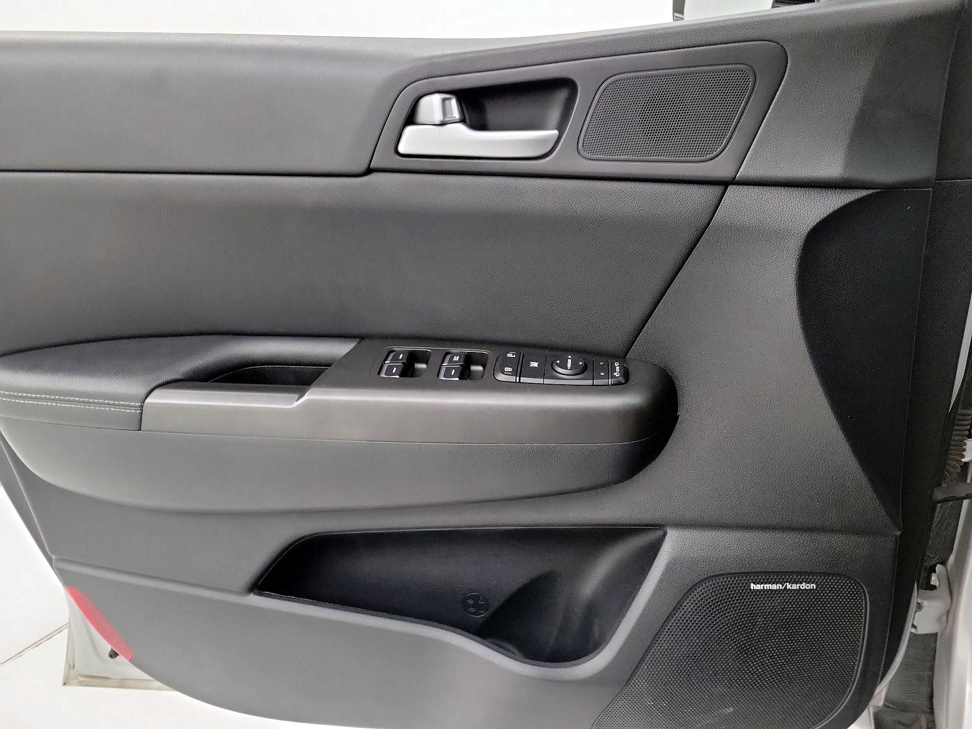 Thumbnail: 2017 Kia Sportage - 12