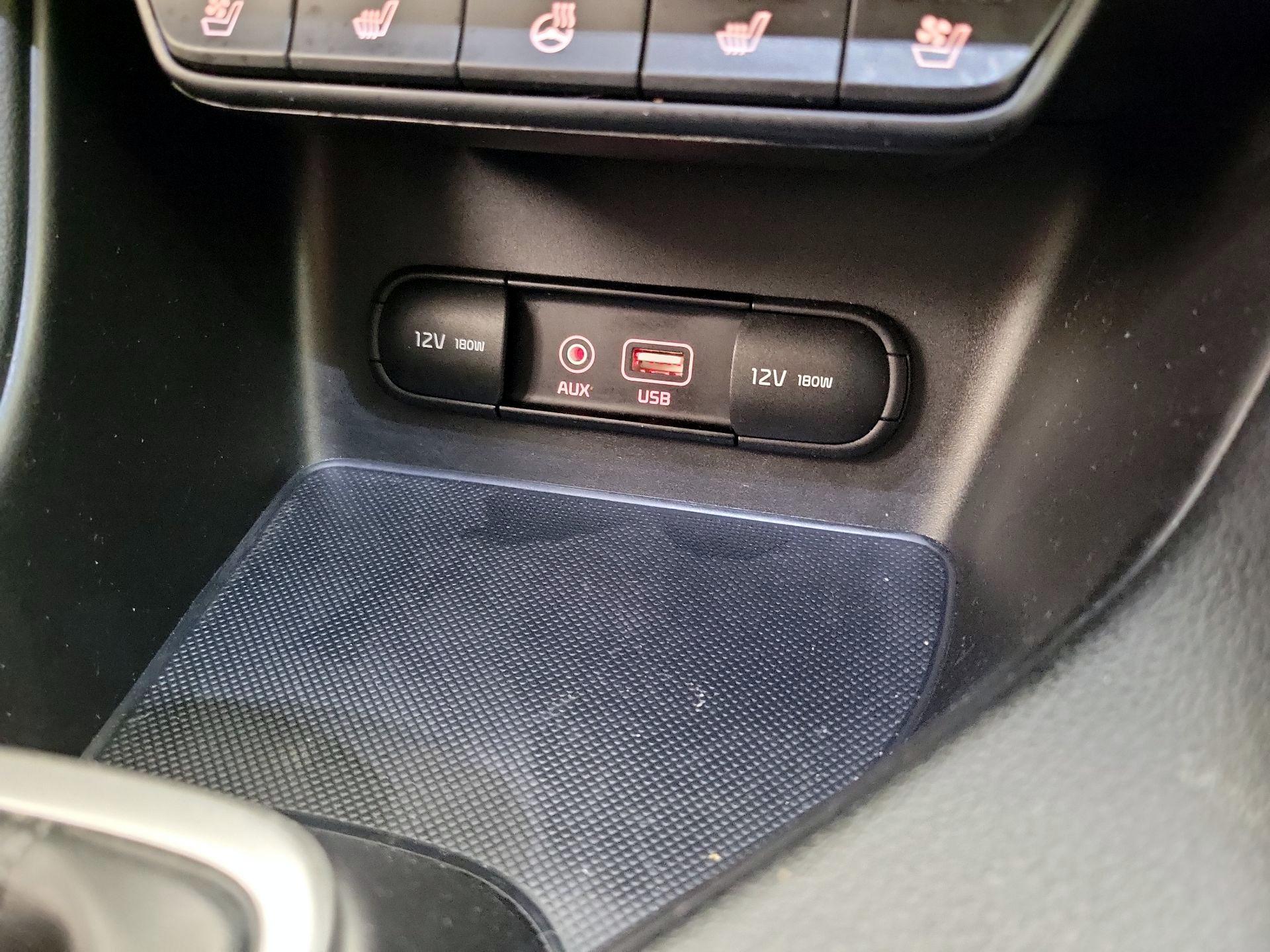 Thumbnail: 2017 Kia Sportage - 18