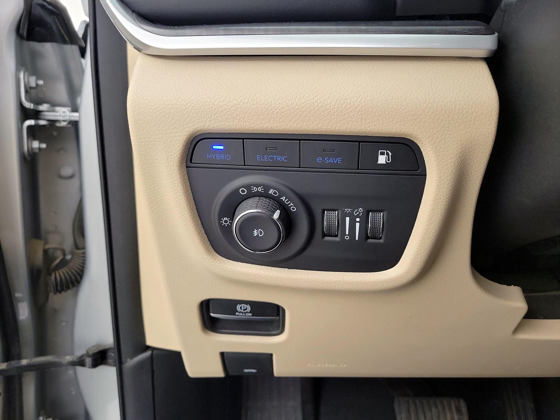 Thumbnail: 2023 Jeep Grand Cherokee - 13