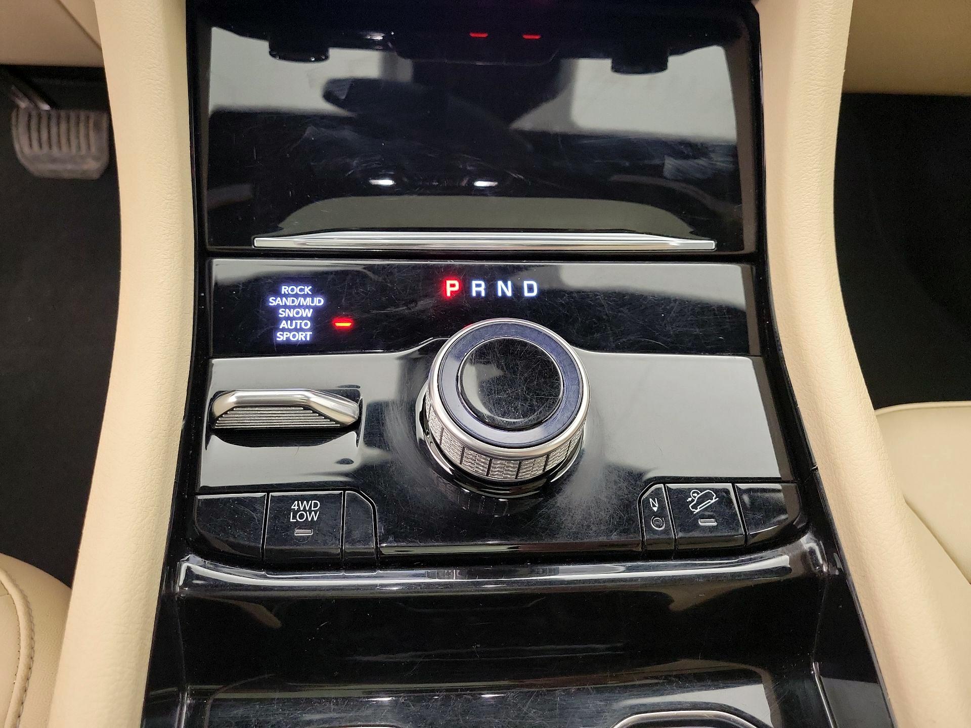 Thumbnail: 2023 Jeep Grand Cherokee - 18