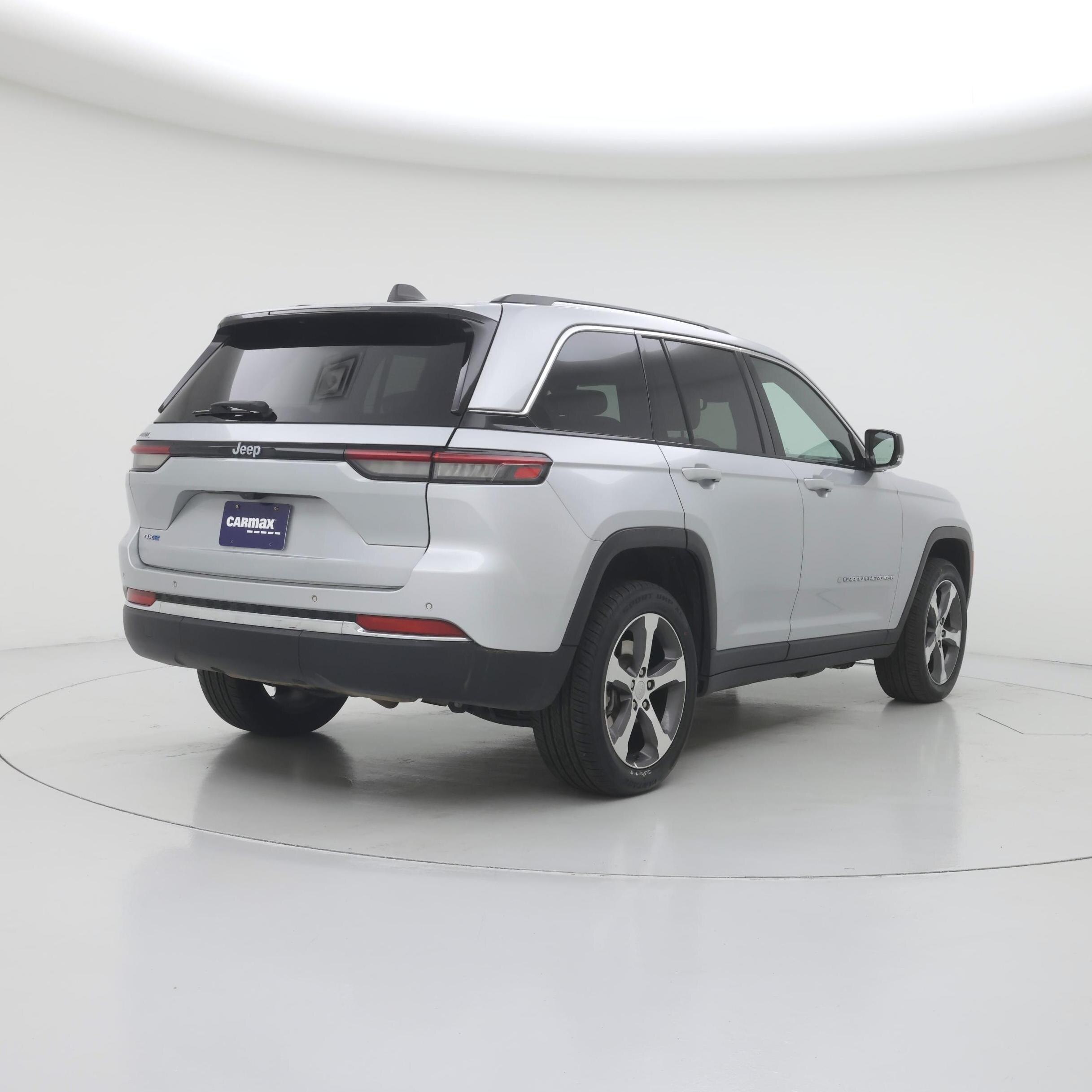 Thumbnail: 2023 Jeep Grand Cherokee - 8