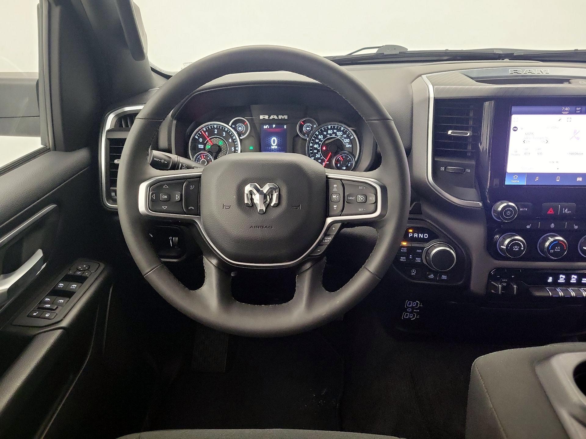 Thumbnail: 2025 RAM 1500 - 10