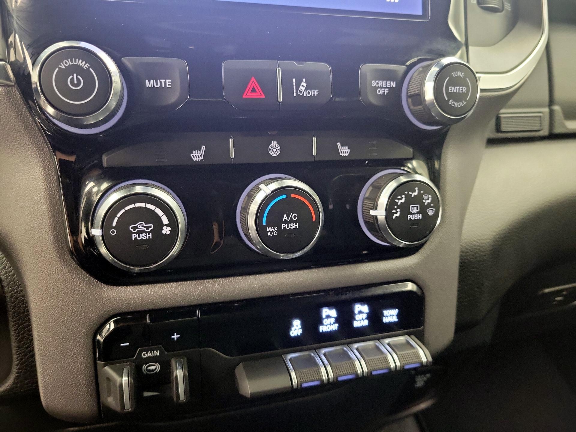 Thumbnail: 2025 RAM 1500 - 16