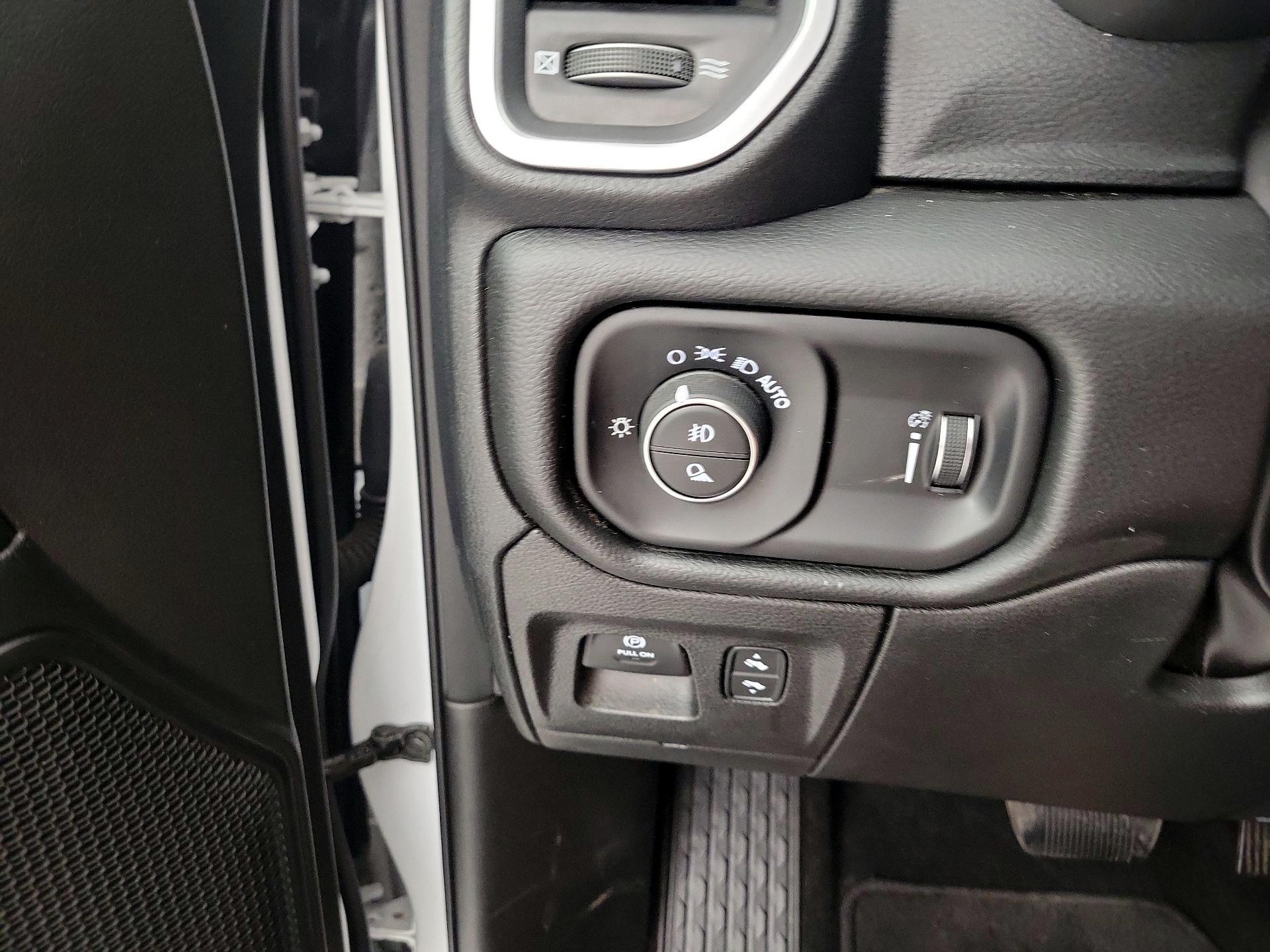 Thumbnail: 2025 RAM 1500 - 13