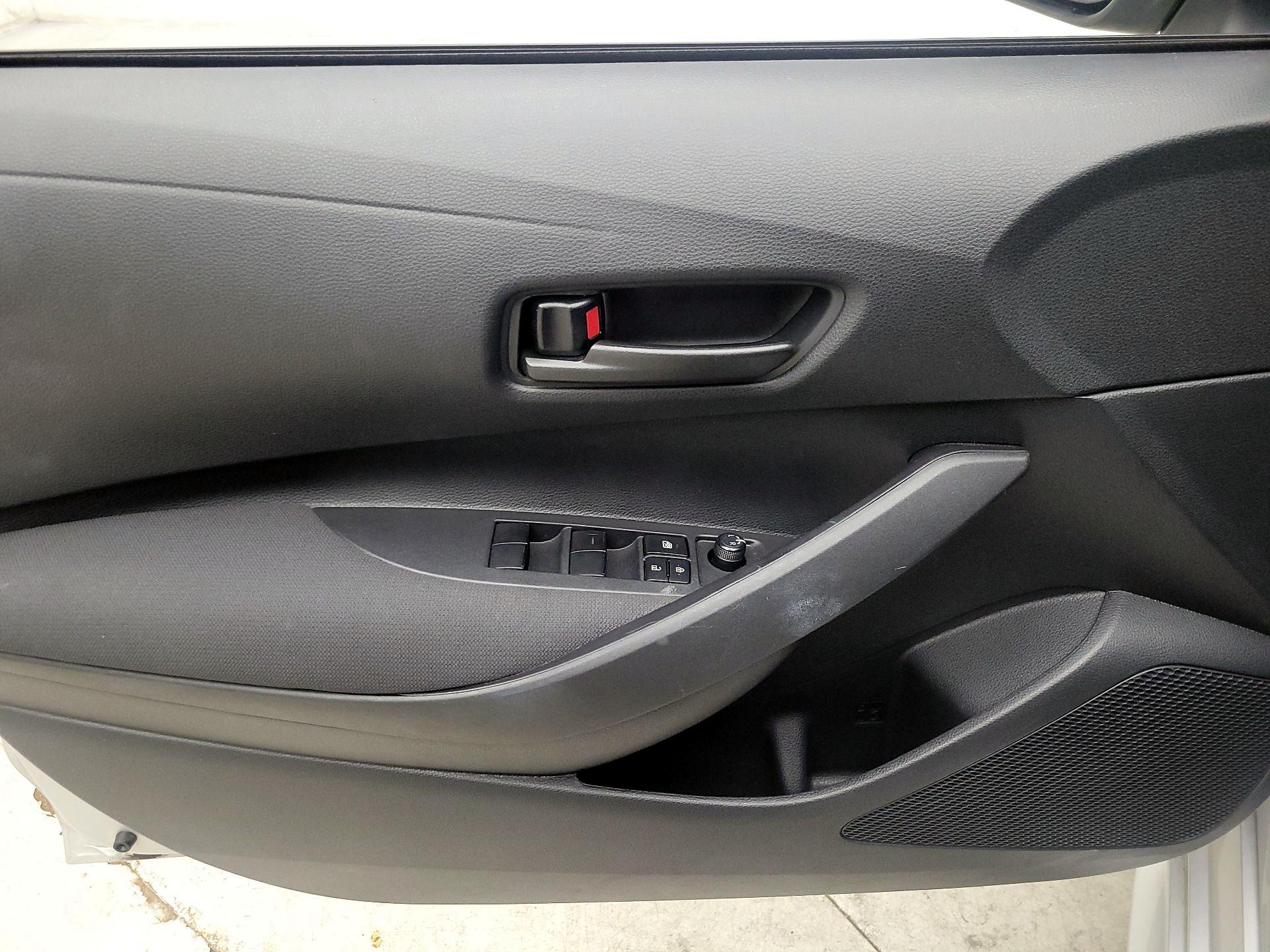 Thumbnail: 2025 Toyota Corolla - 12