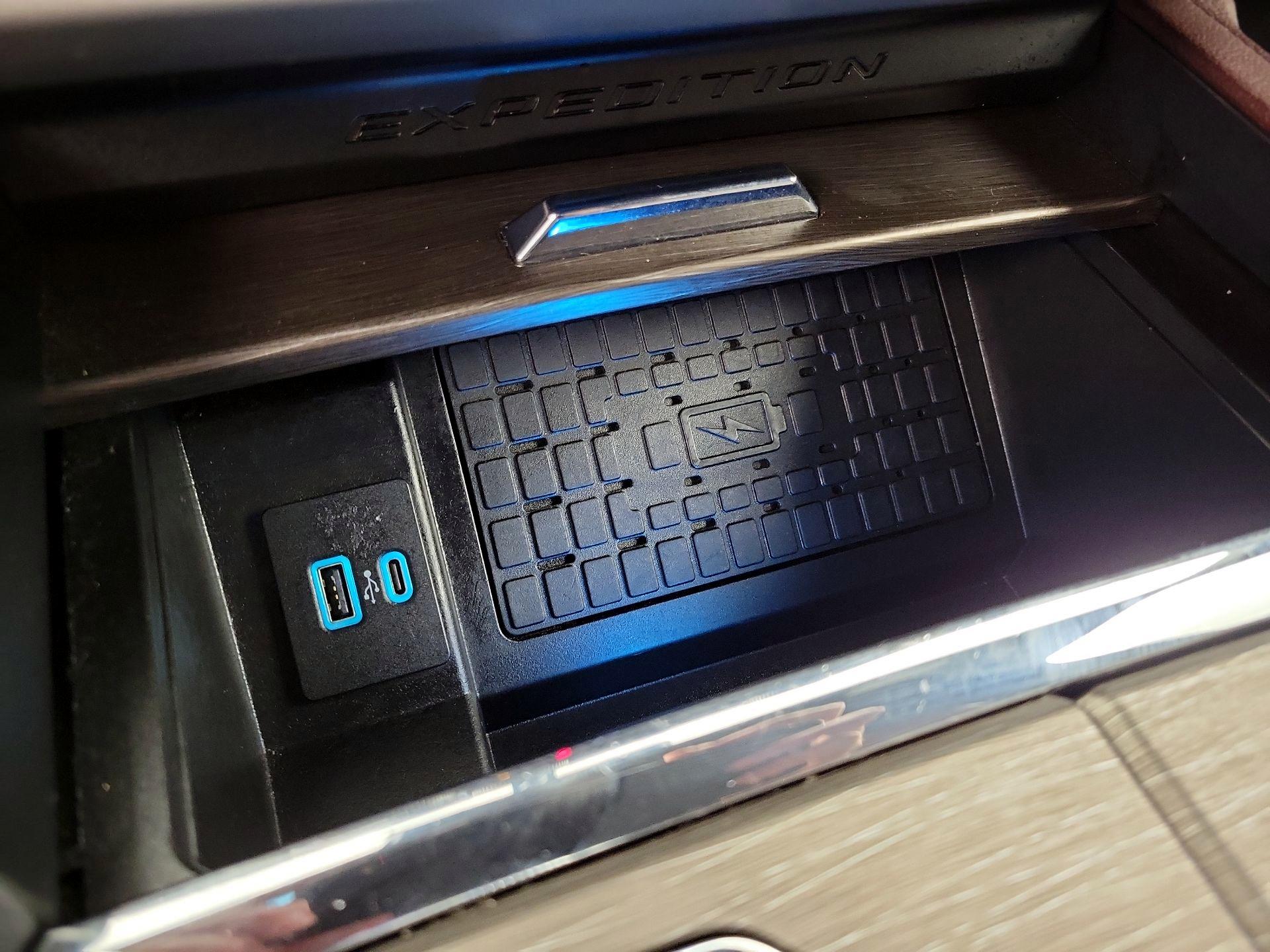 Thumbnail: 2024 Ford Expedition - 19