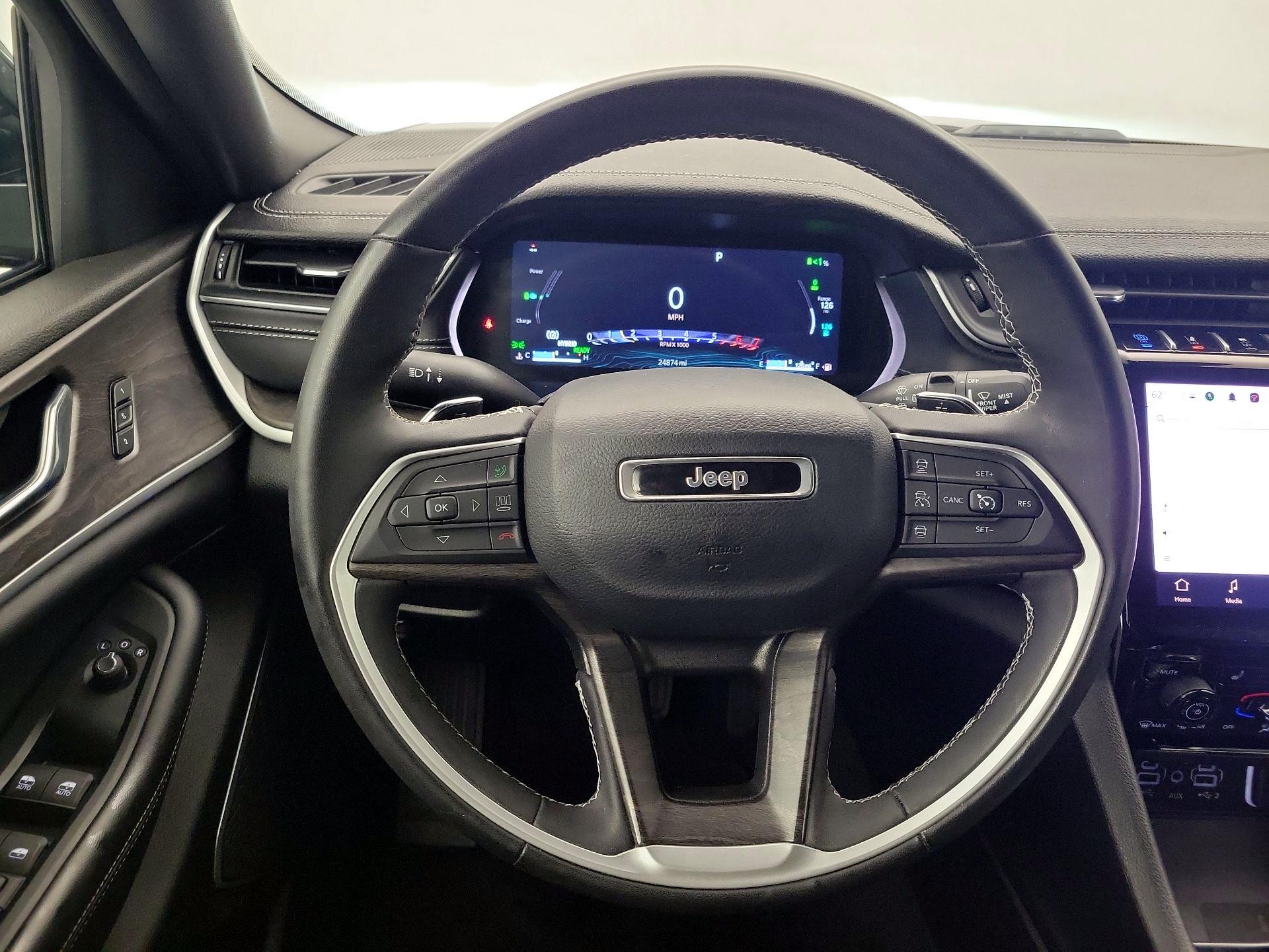 Thumbnail: 2024 Jeep Grand Cherokee - 10