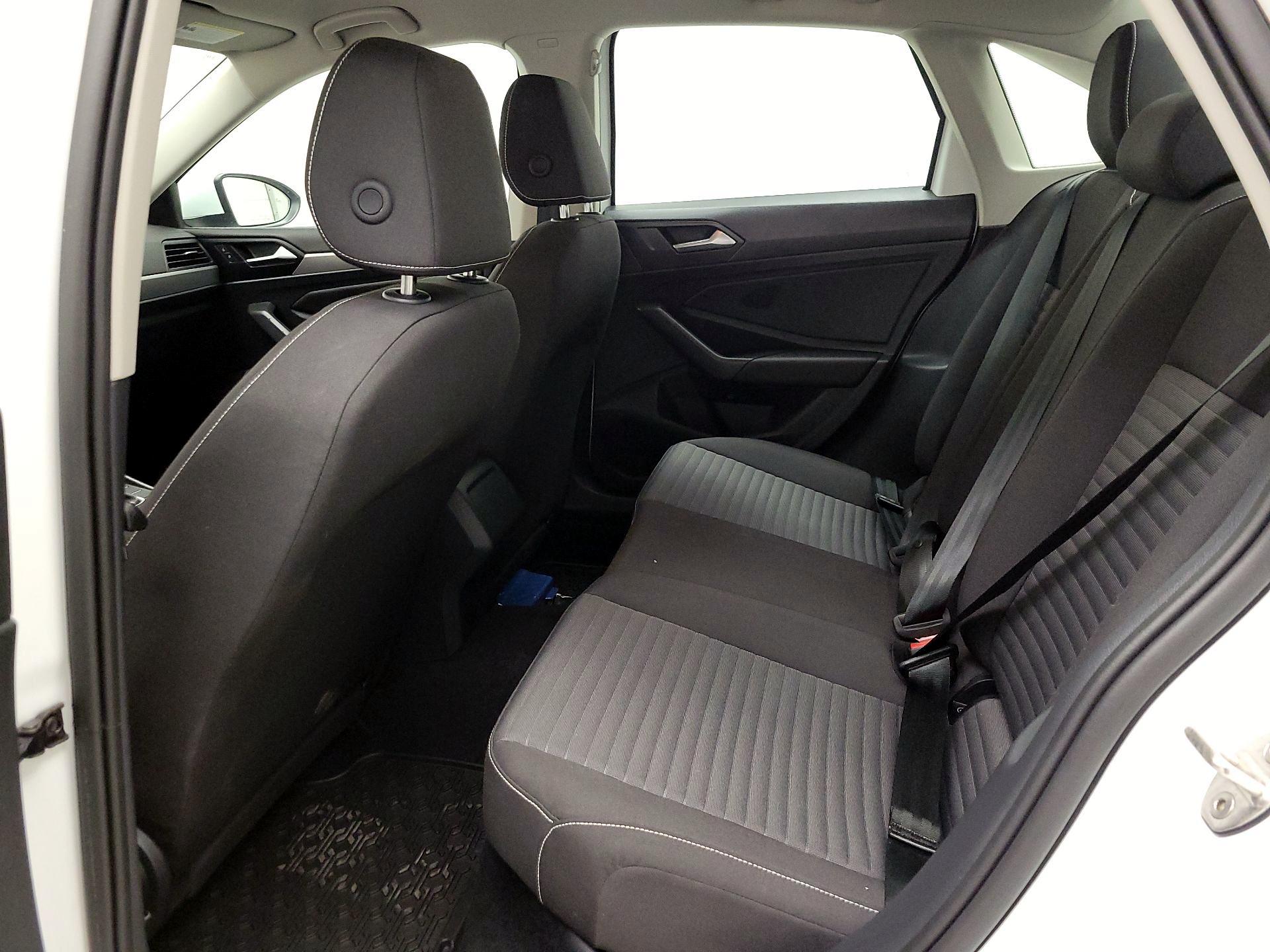 Thumbnail: 2024 Volkswagen Jetta - 19