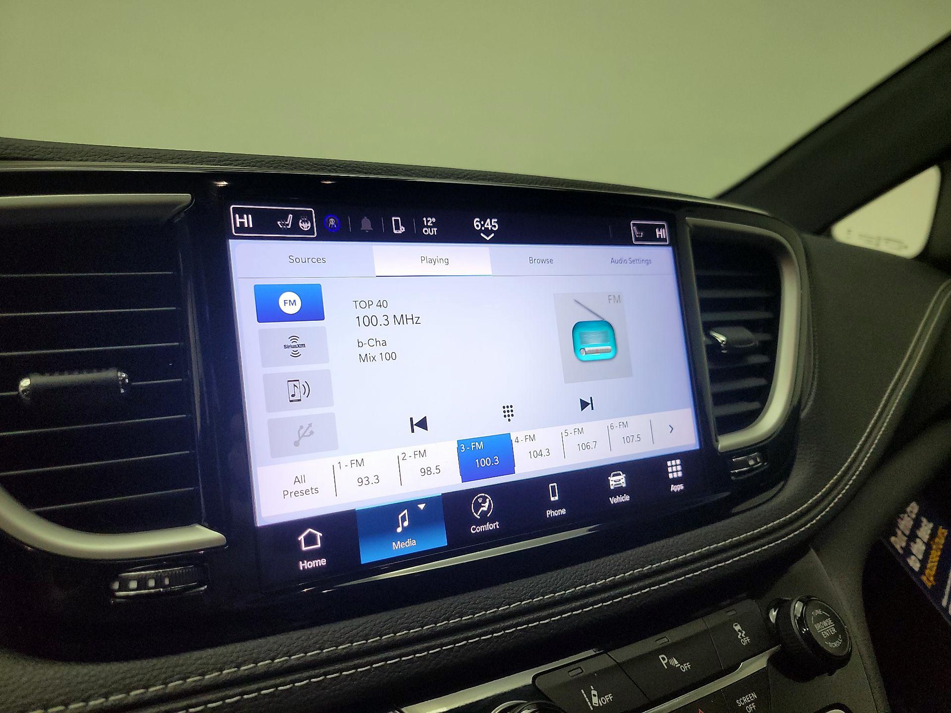 Thumbnail: 2025 Chrysler Pacifica - 15