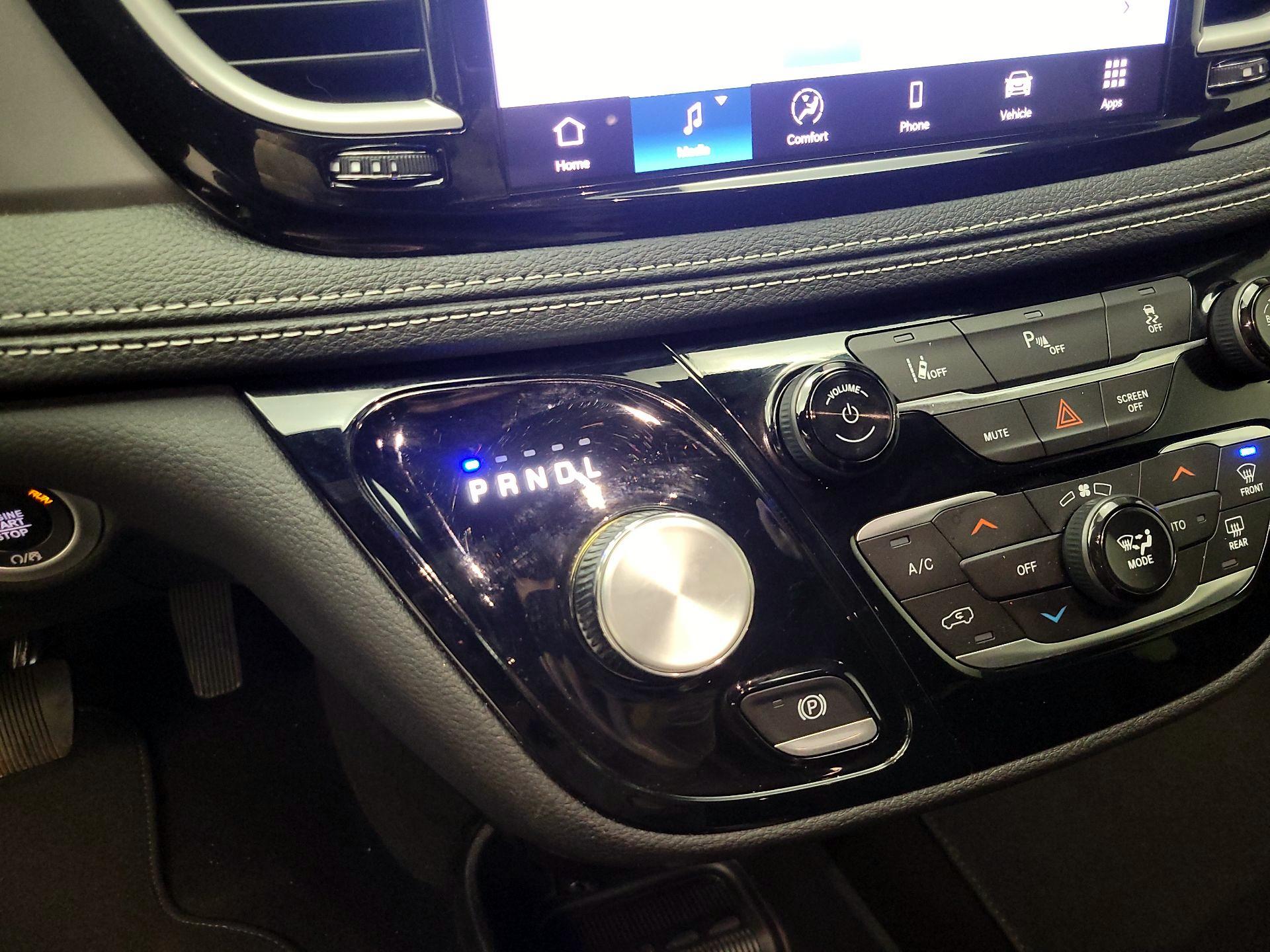 Thumbnail: 2025 Chrysler Pacifica - 17