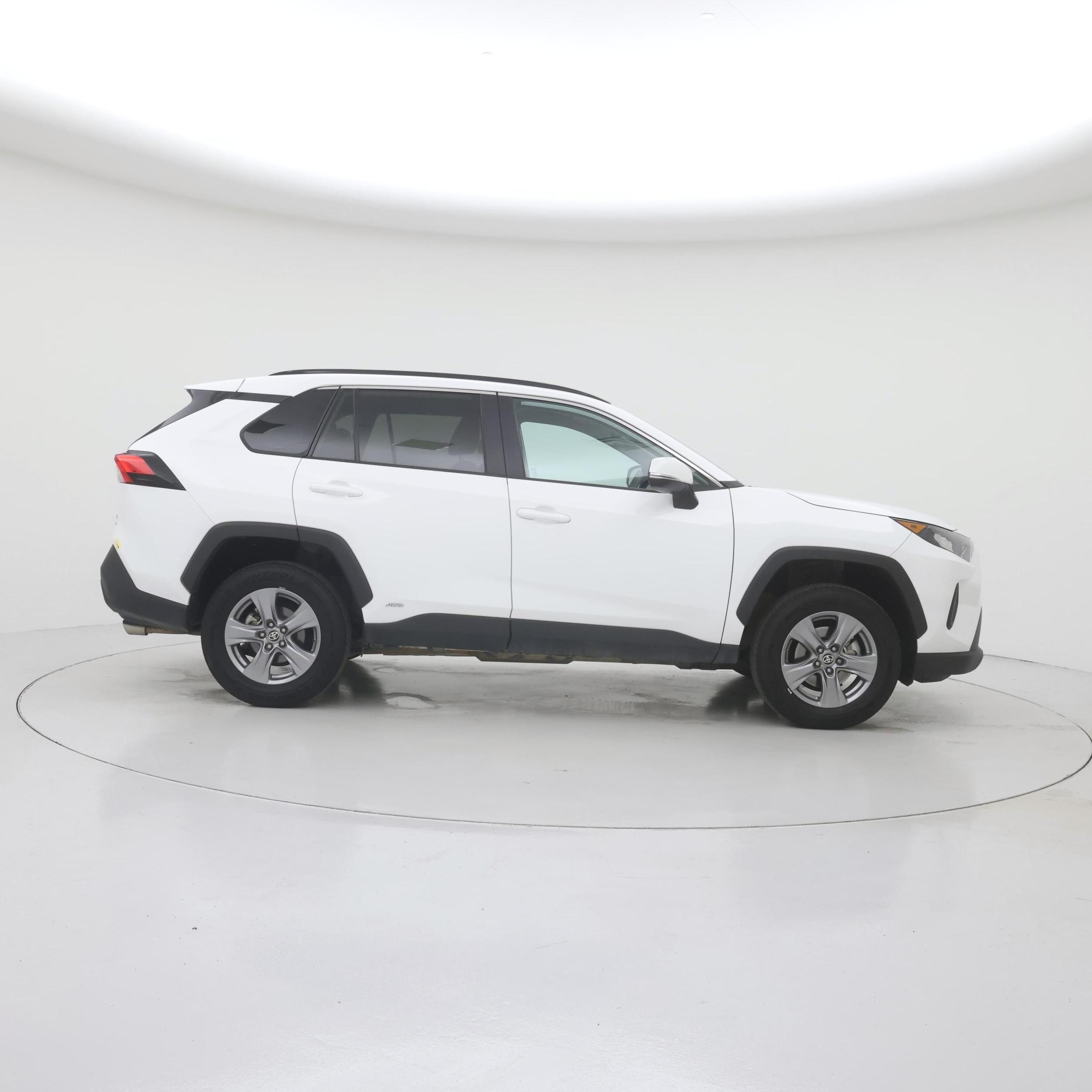 Thumbnail: 2022 Toyota RAV4 - 7