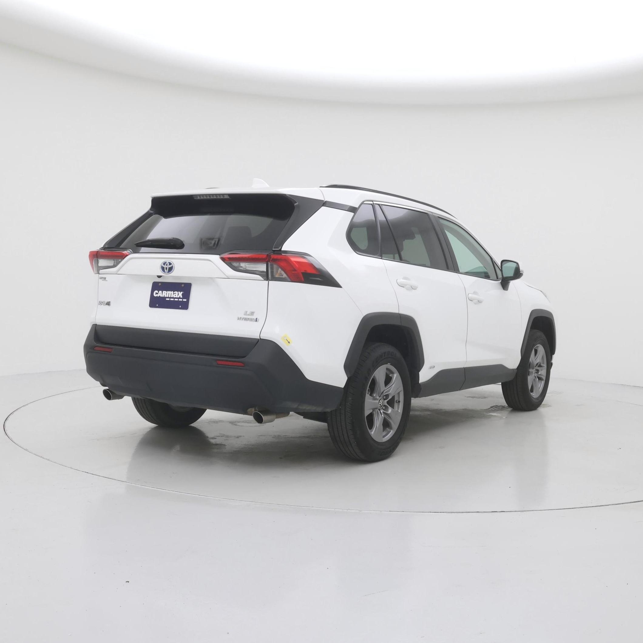 Thumbnail: 2022 Toyota RAV4 - 8