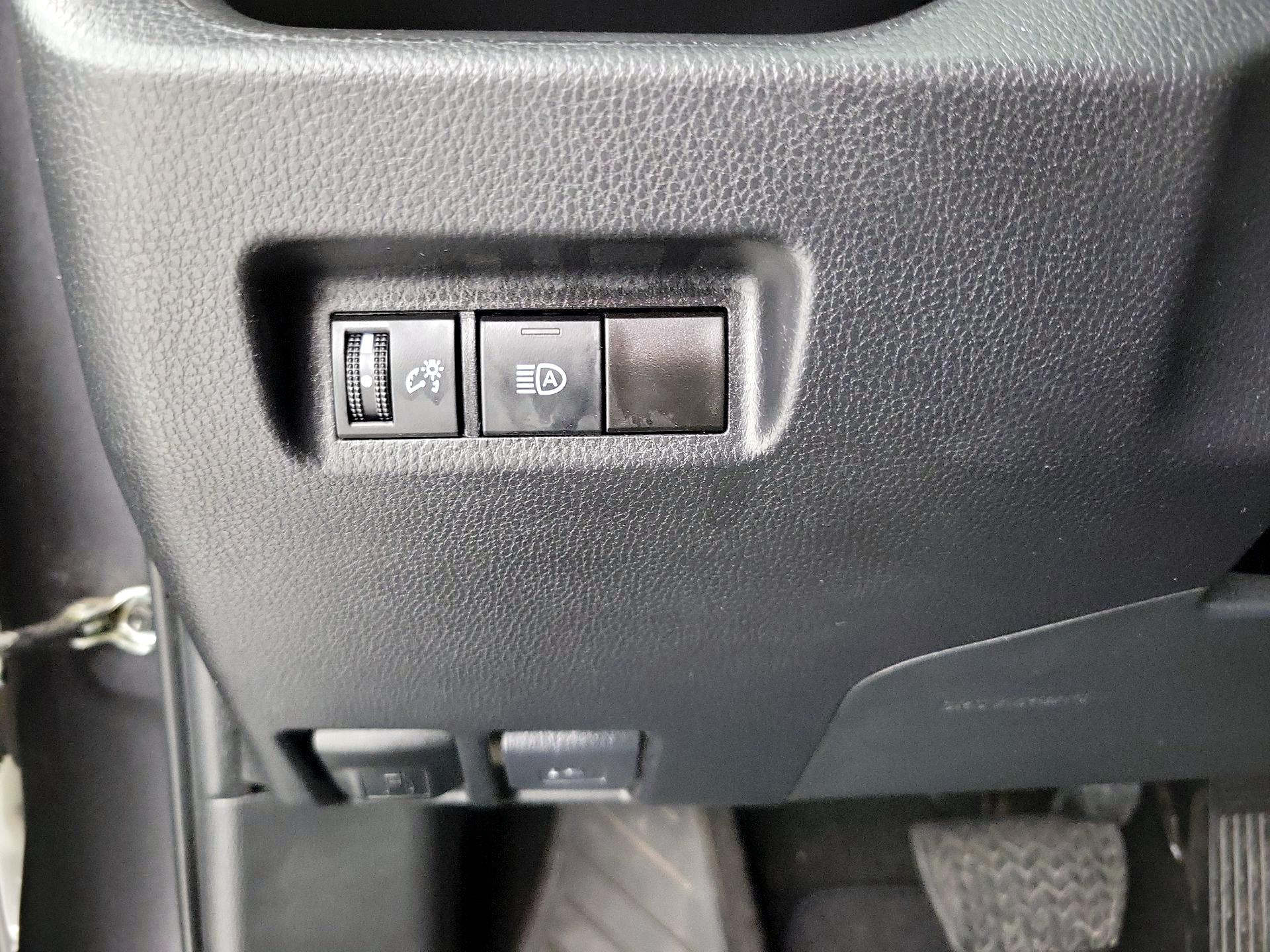 Thumbnail: 2023 Toyota RAV4 - 13