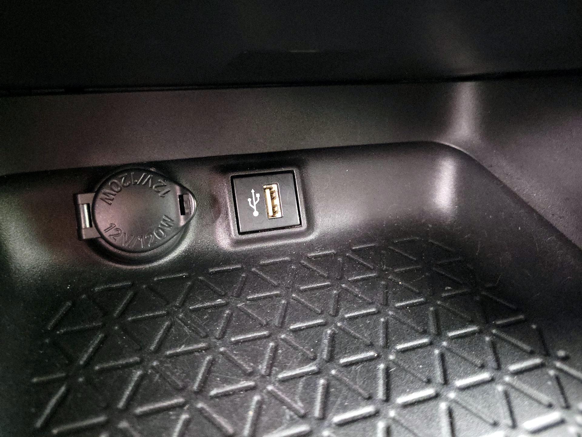 Thumbnail: 2023 Toyota RAV4 - 19