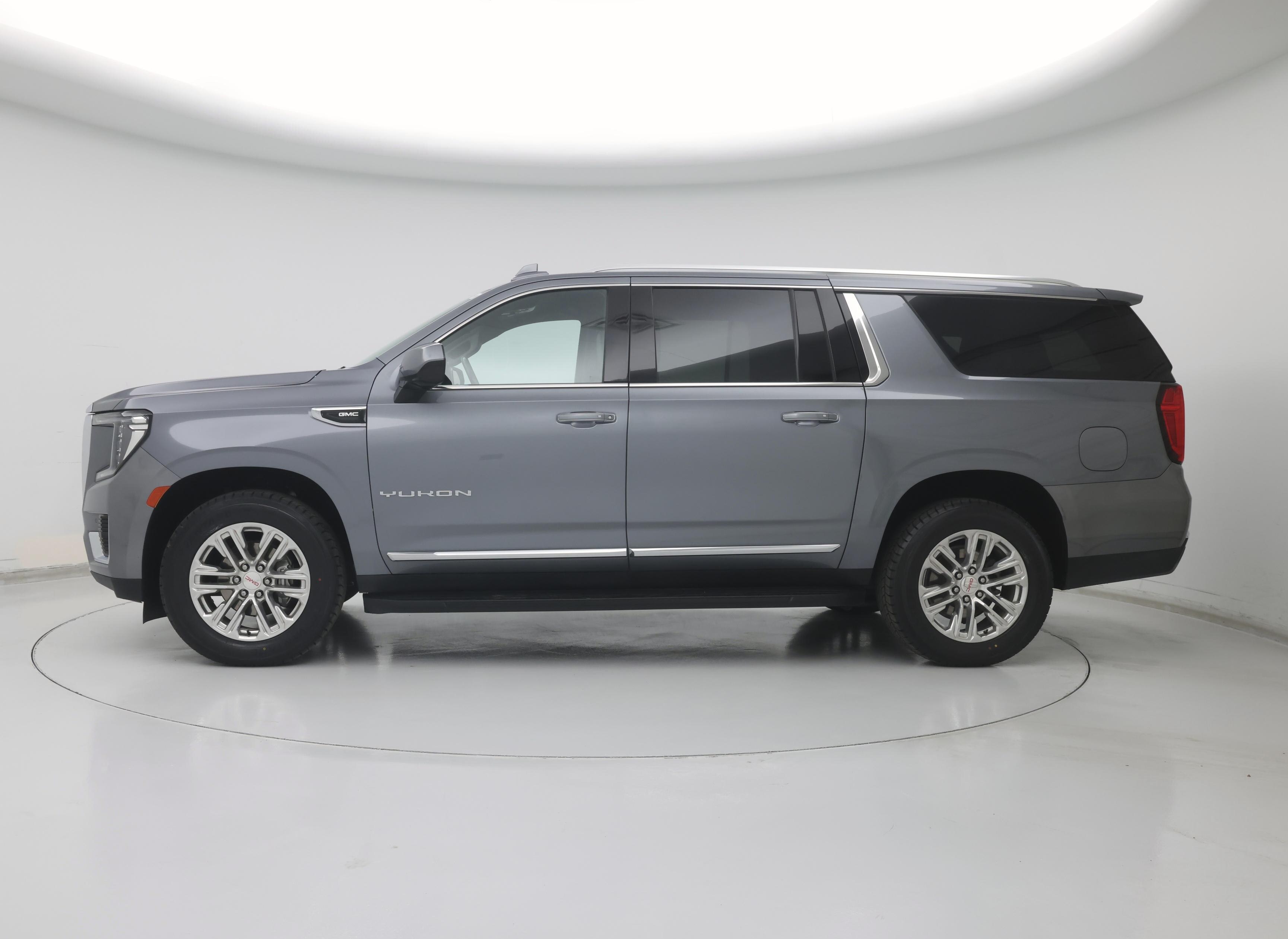 Thumbnail: 2022 GMC Yukon XL - 3