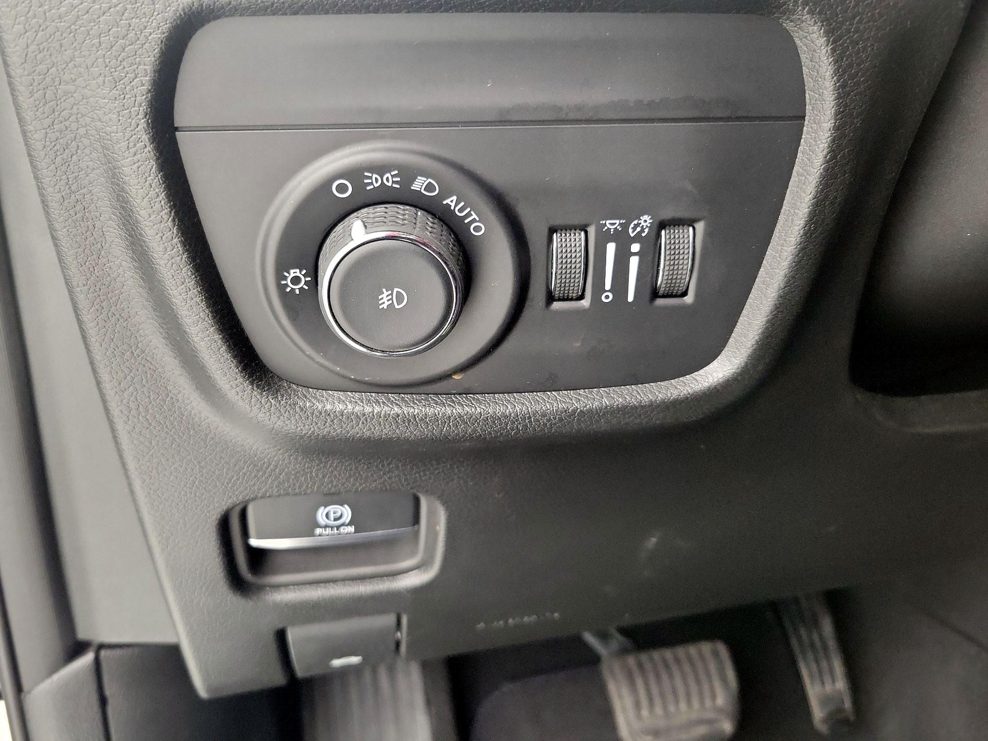 Thumbnail: 2023 Jeep Grand Cherokee - 13