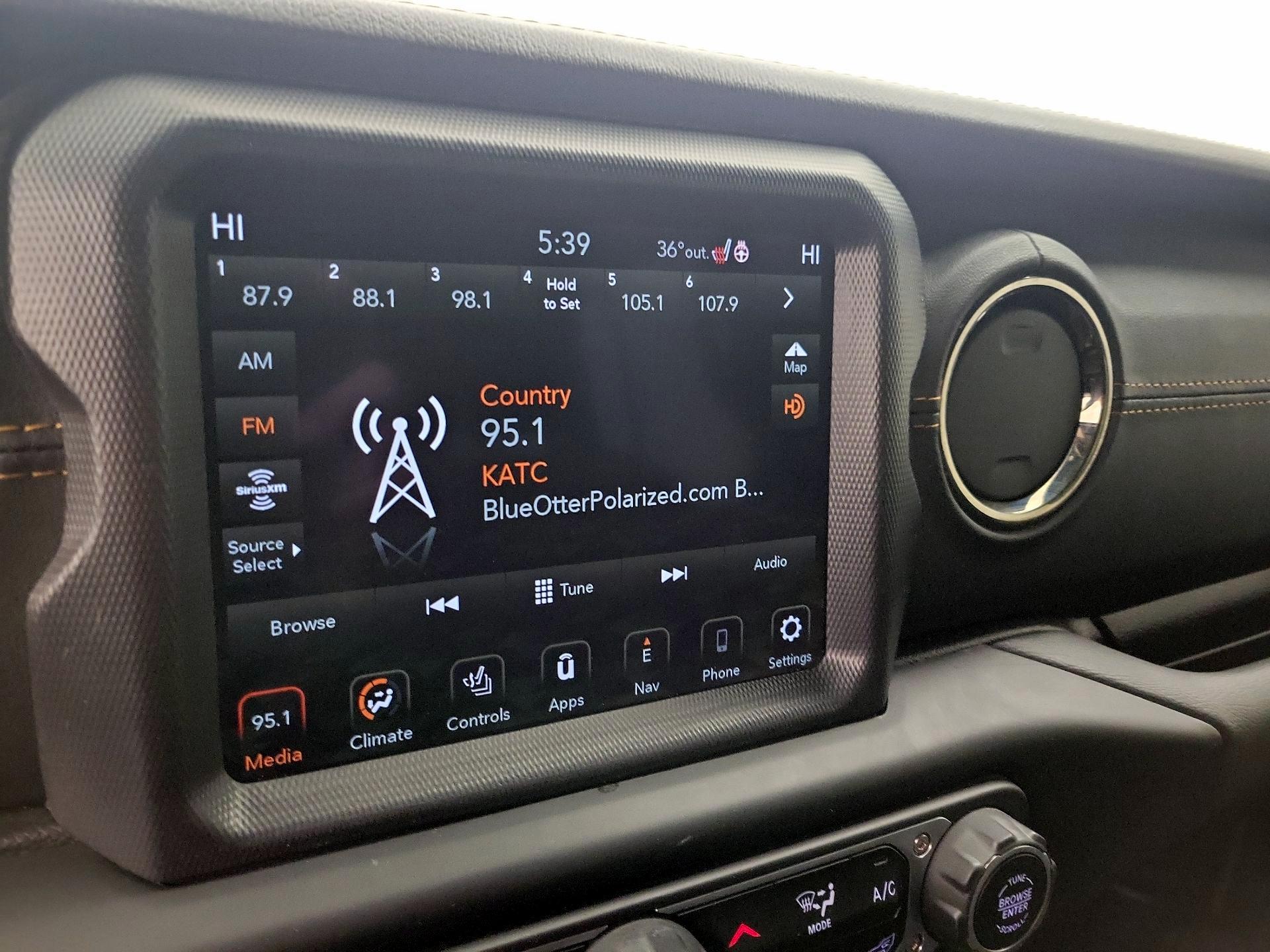 Thumbnail: 2021 Jeep Wrangler - 16