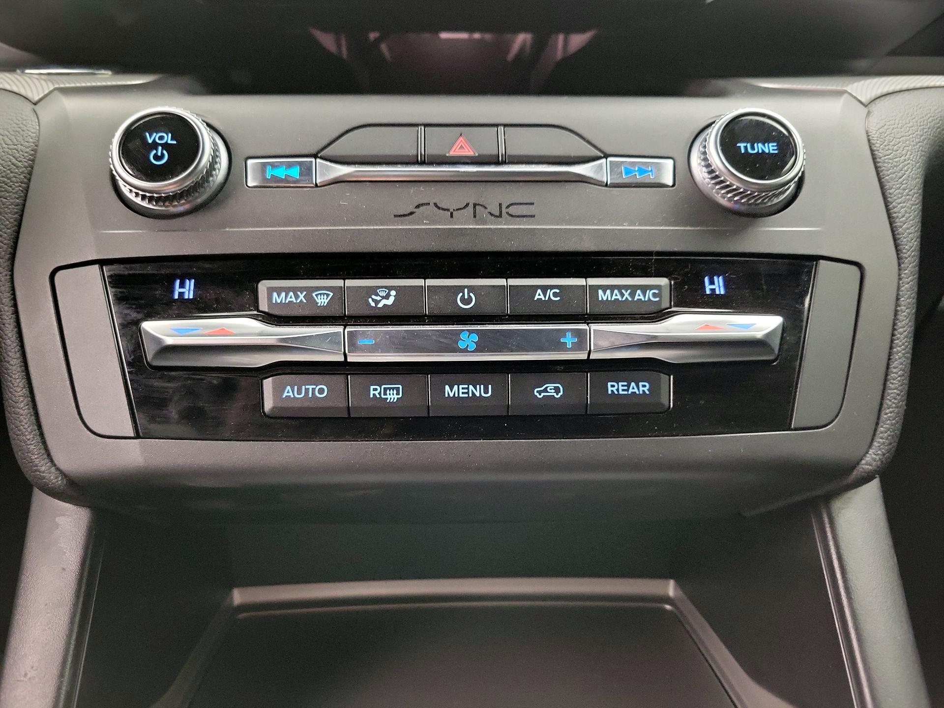 Thumbnail: 2020 Ford Explorer - 17