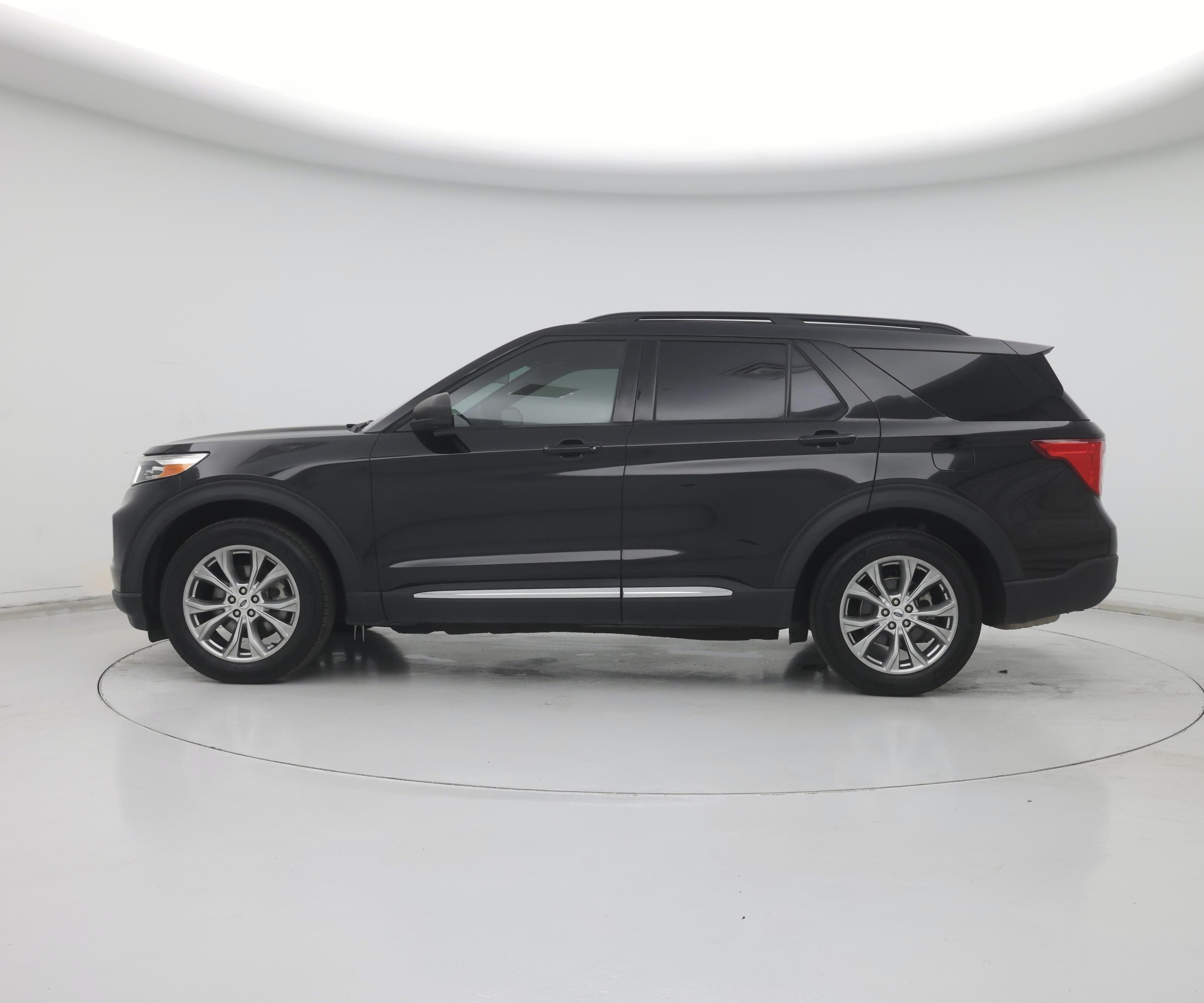 Thumbnail: 2020 Ford Explorer - 3