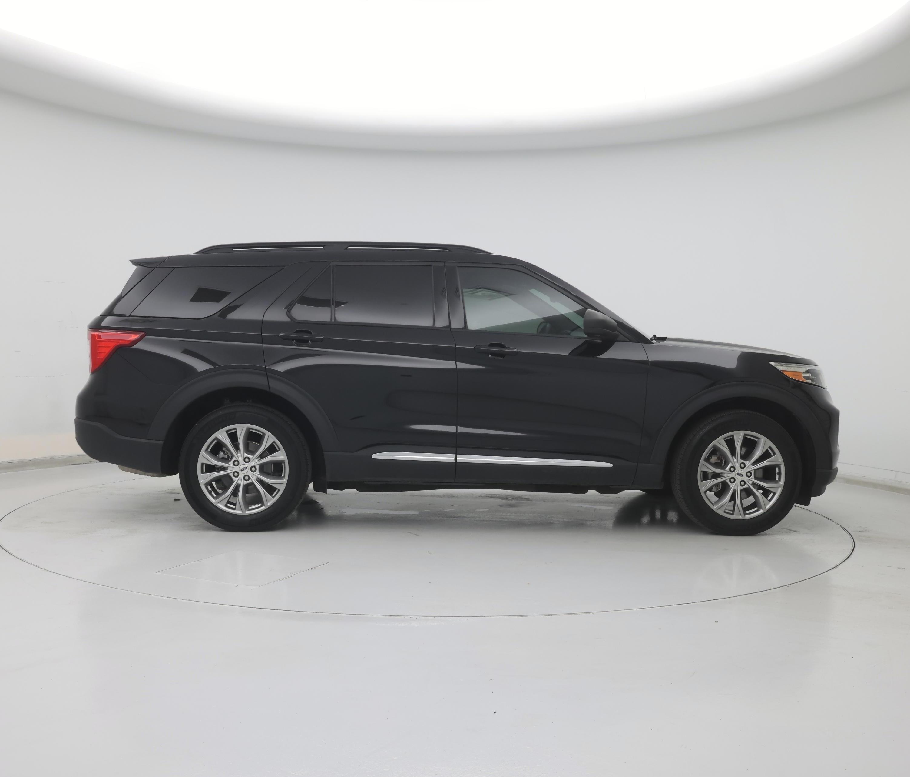 Thumbnail: 2020 Ford Explorer - 7