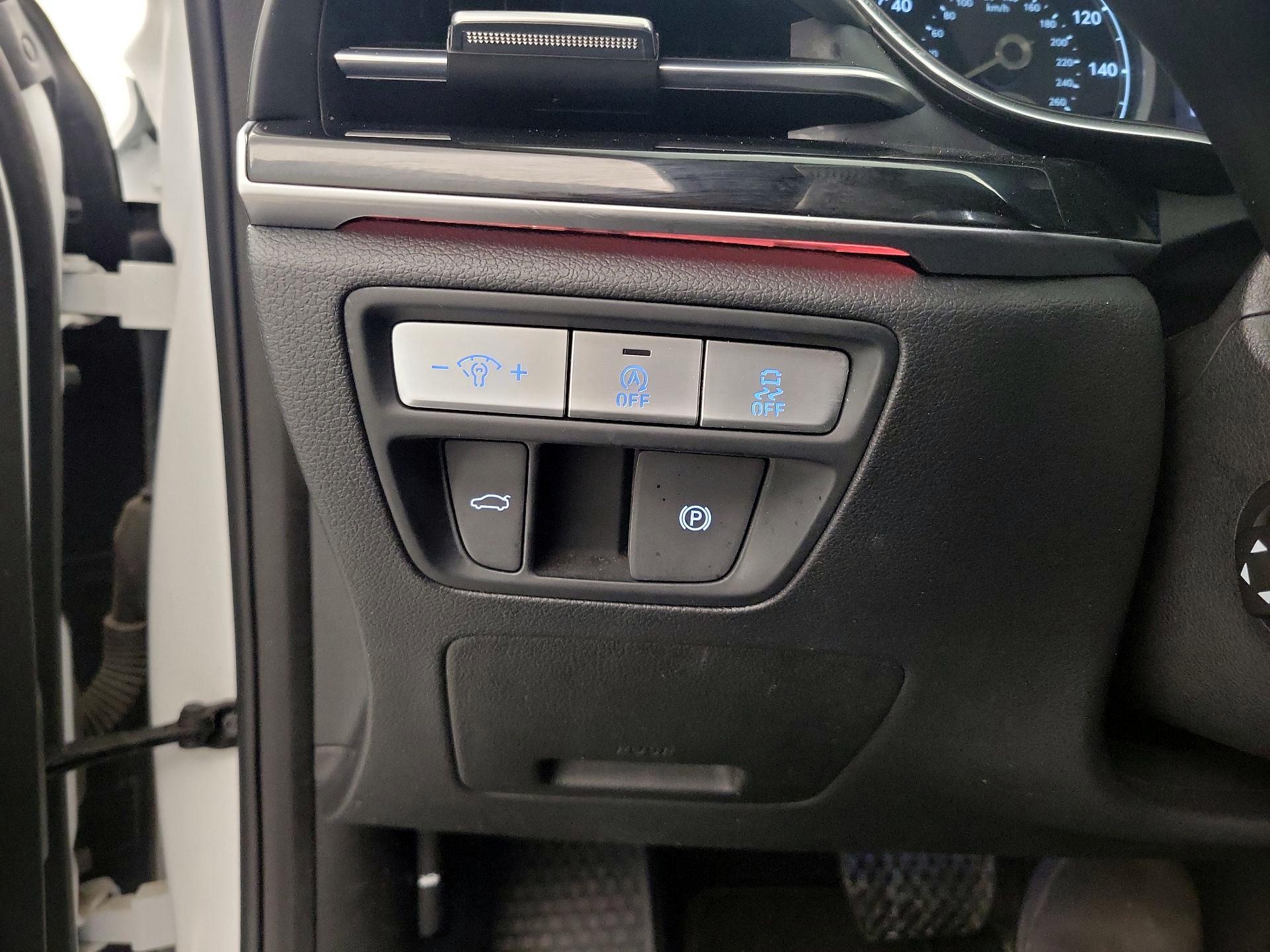 Thumbnail: 2023 Genesis G80 - 13