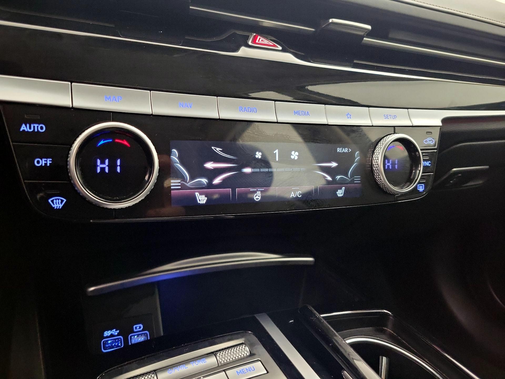 Thumbnail: 2023 Genesis G80 - 17