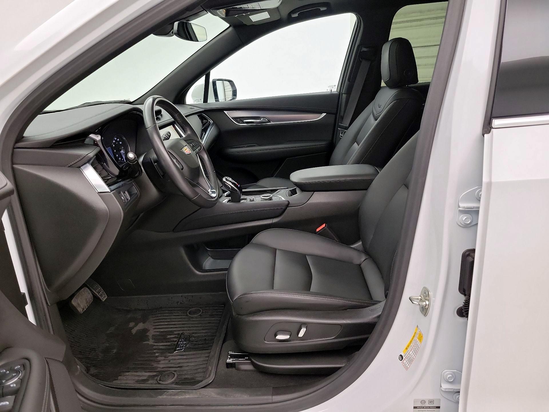 Thumbnail: 2024 Cadillac XT6 - 11