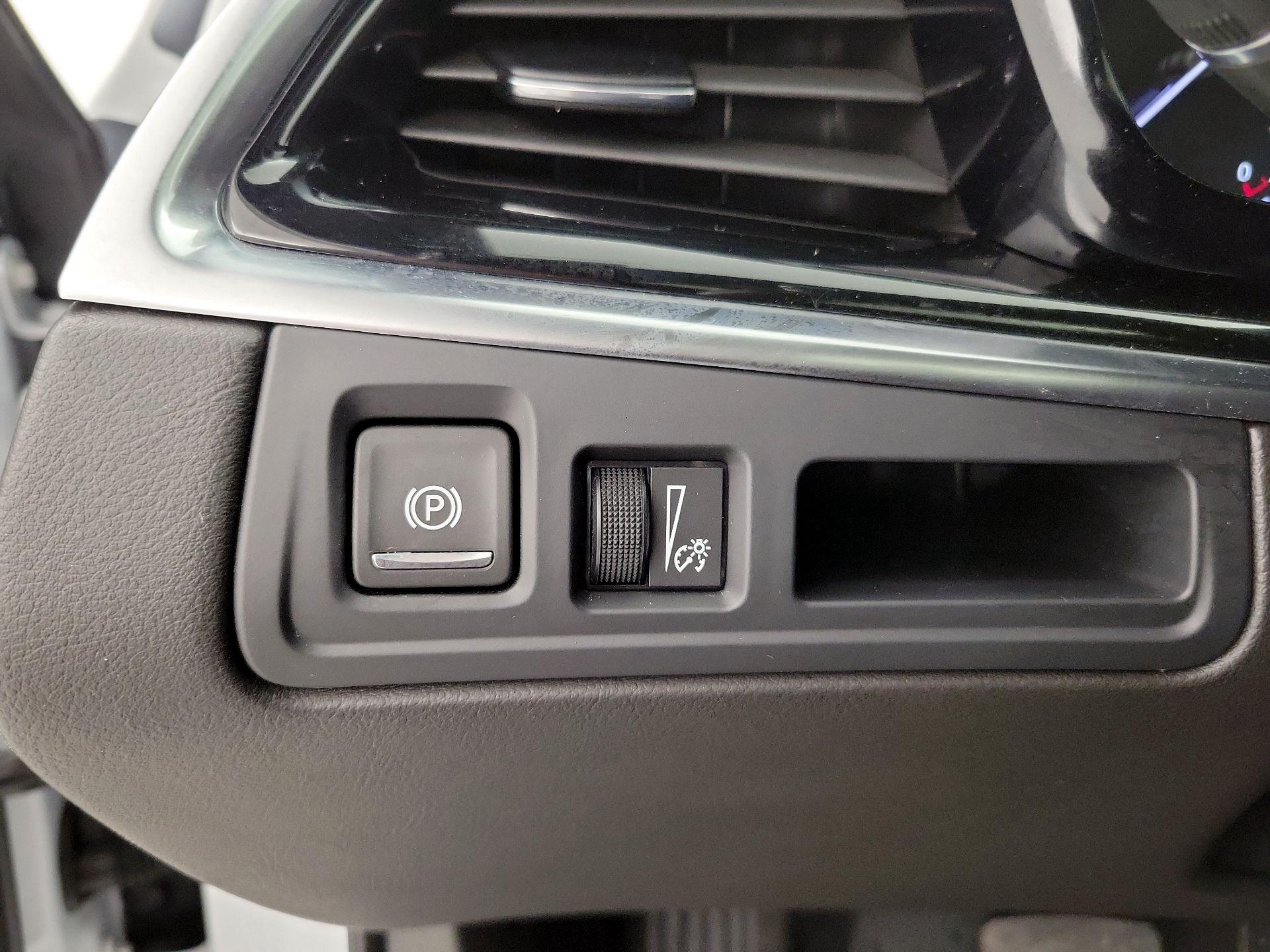 Thumbnail: 2024 Cadillac XT6 - 13