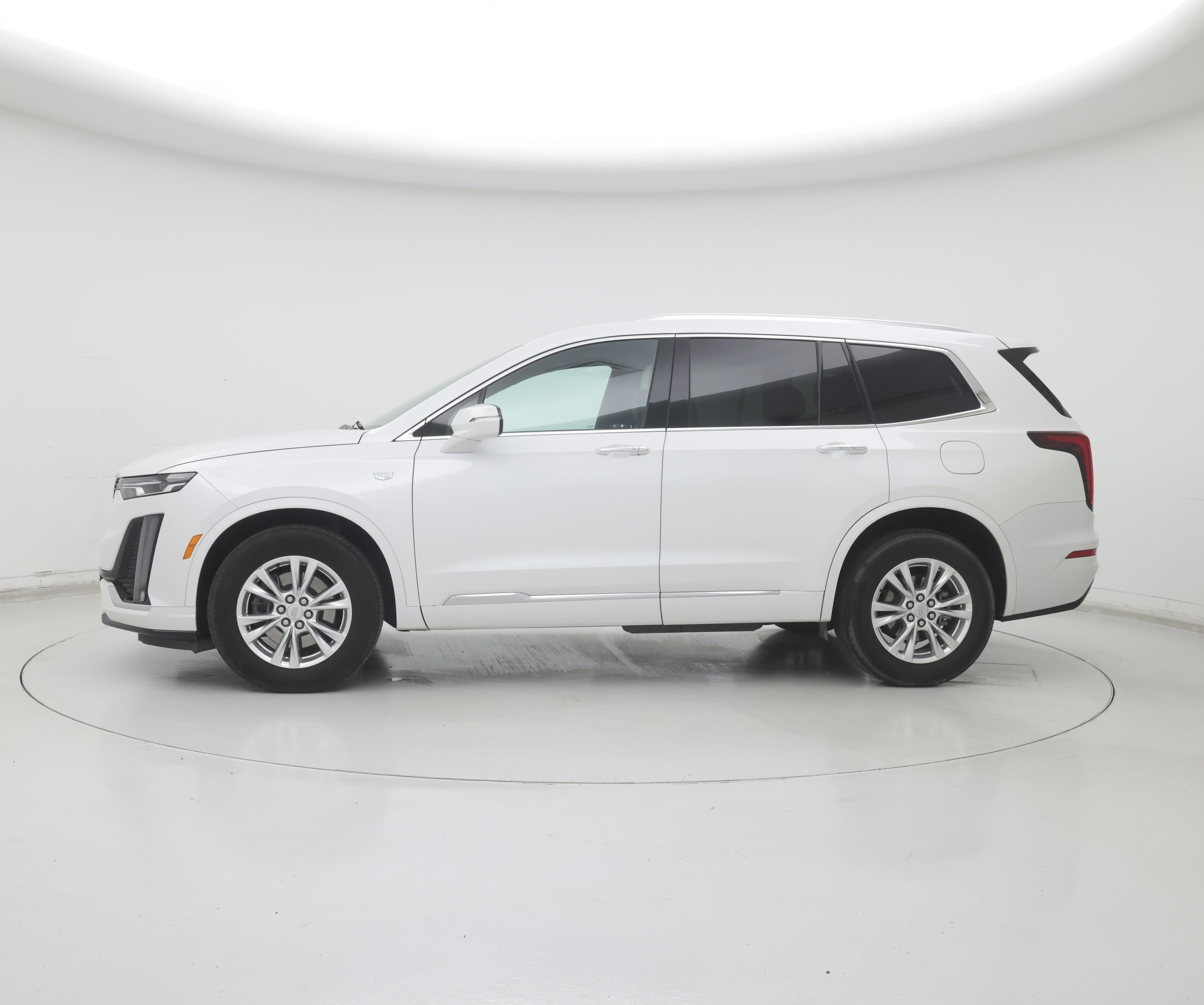 Thumbnail: 2024 Cadillac XT6 - 3