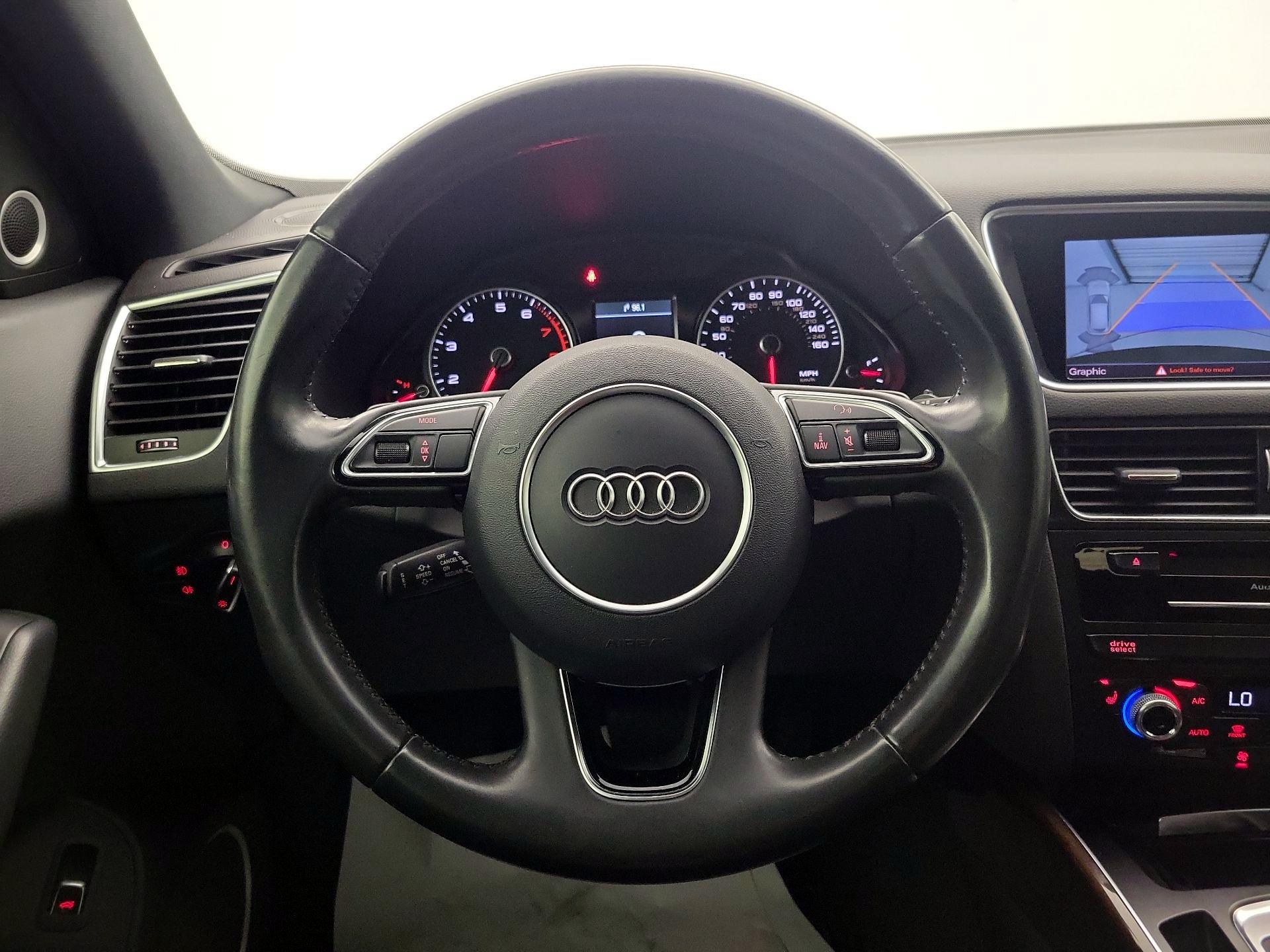 Thumbnail: 2016 Audi Q5 - 10