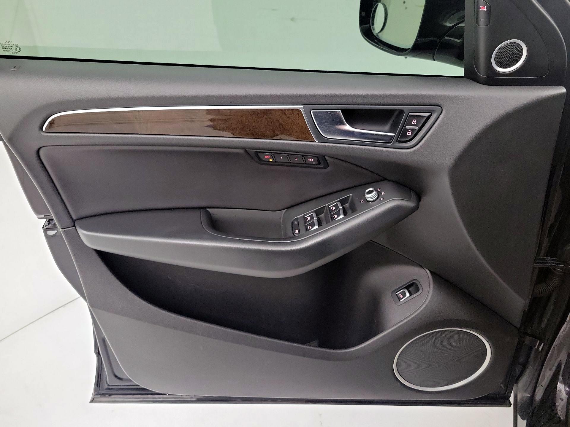 Thumbnail: 2016 Audi Q5 - 12