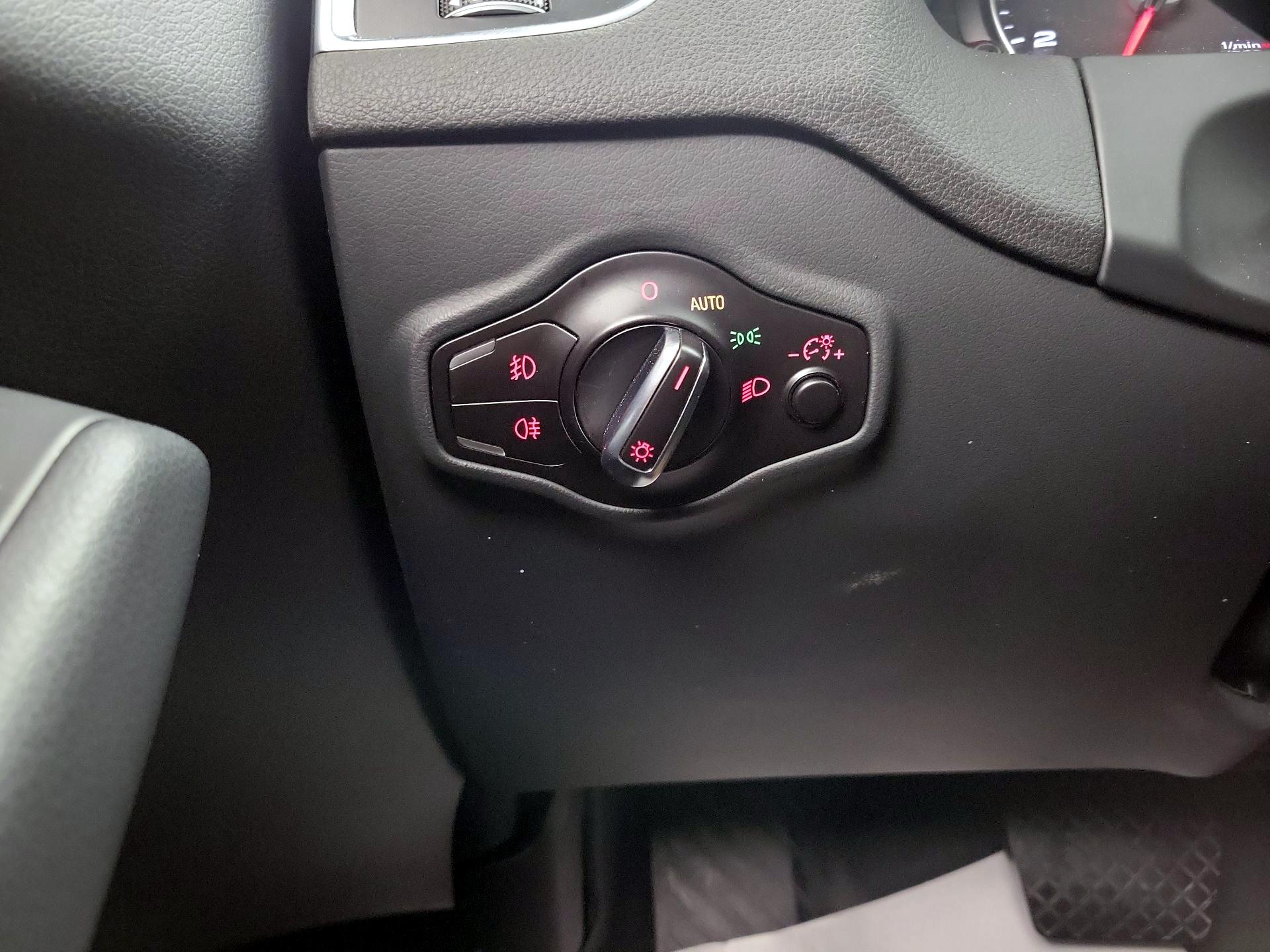 Thumbnail: 2016 Audi Q5 - 13