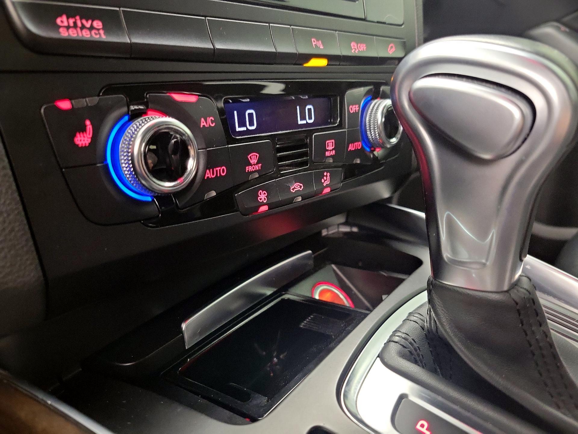 Thumbnail: 2016 Audi Q5 - 16