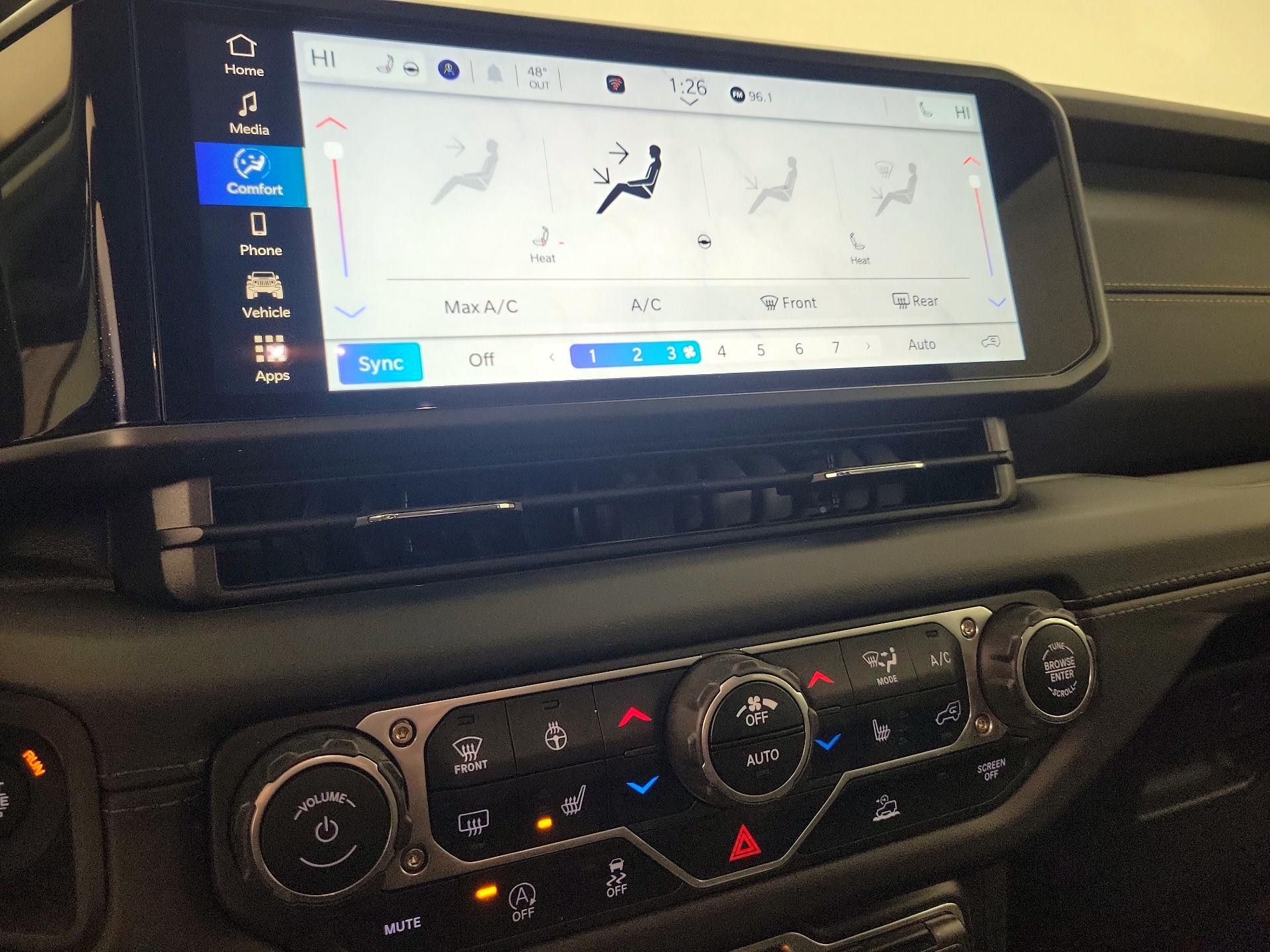 Thumbnail: 2024 Jeep Wrangler - 16