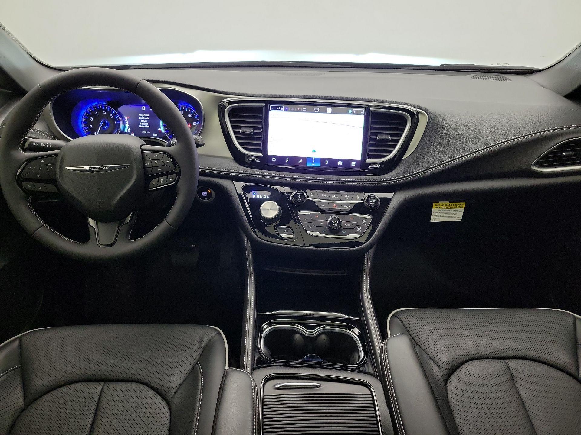 Thumbnail: 2024 Chrysler Pacifica - 9