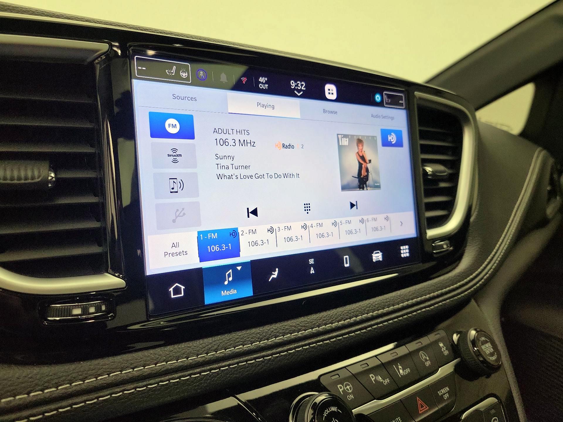 Thumbnail: 2024 Chrysler Pacifica - 16