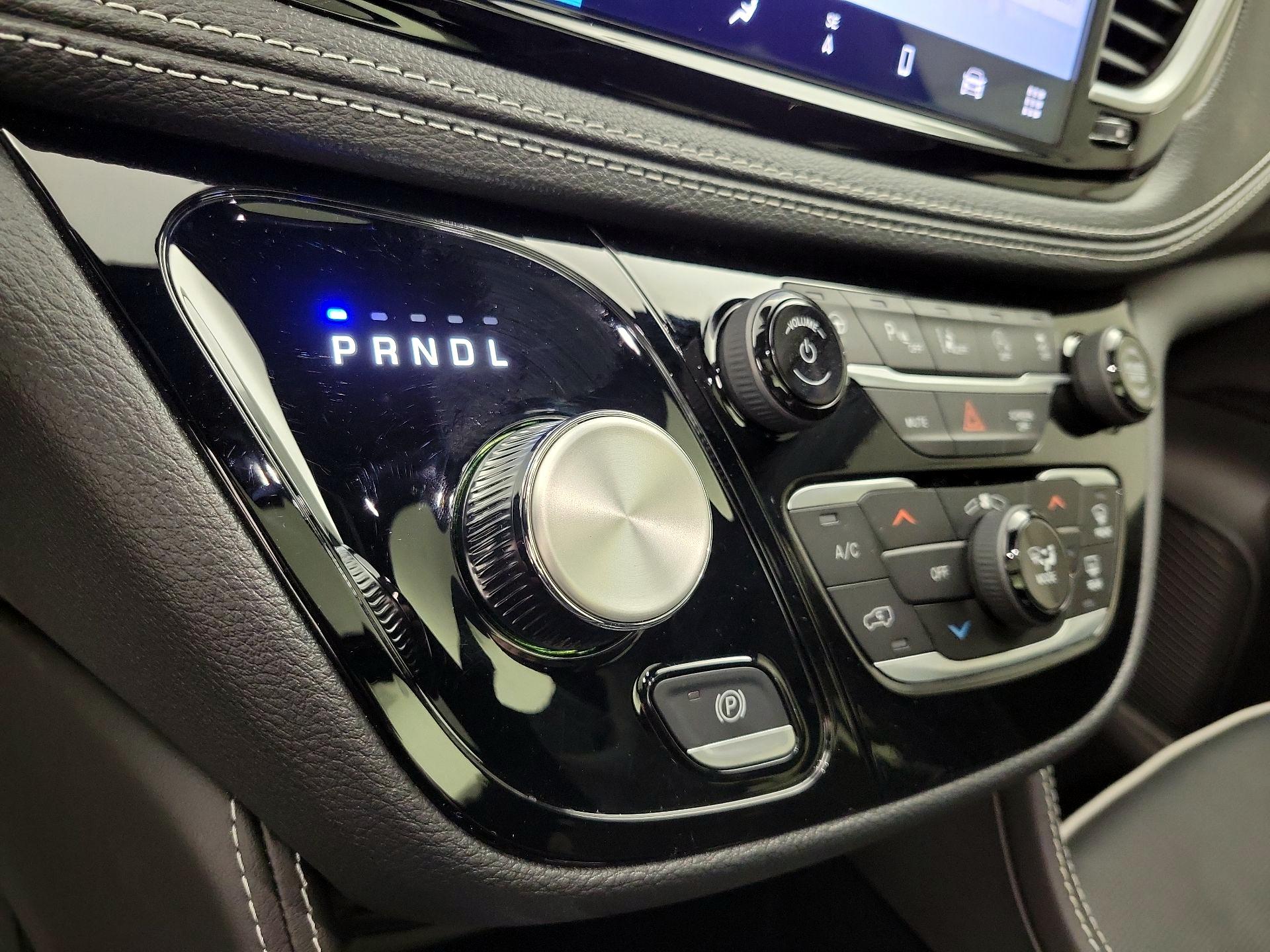 Thumbnail: 2024 Chrysler Pacifica - 18