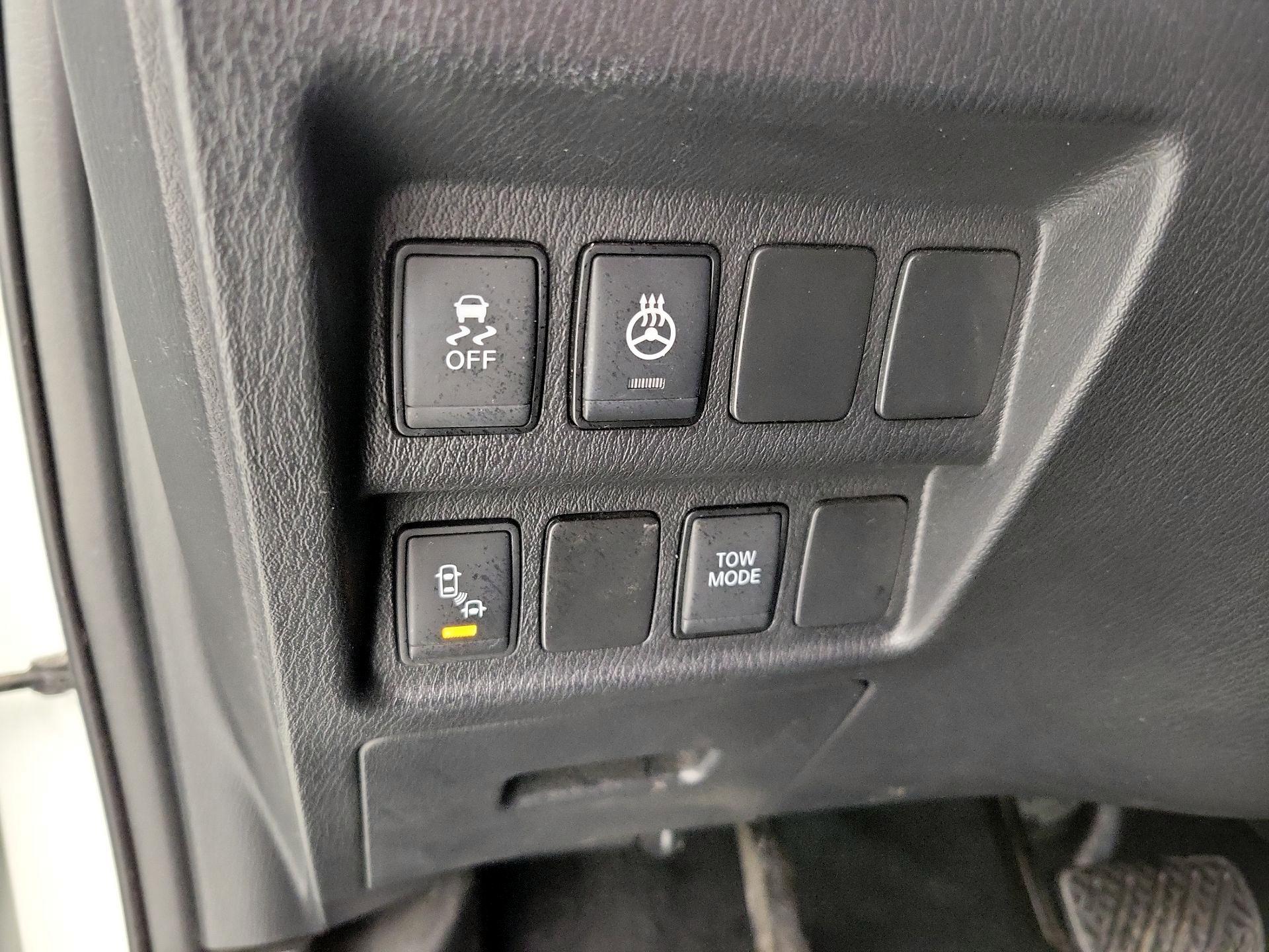 Thumbnail: 2018 Nissan Pathfinder - 13