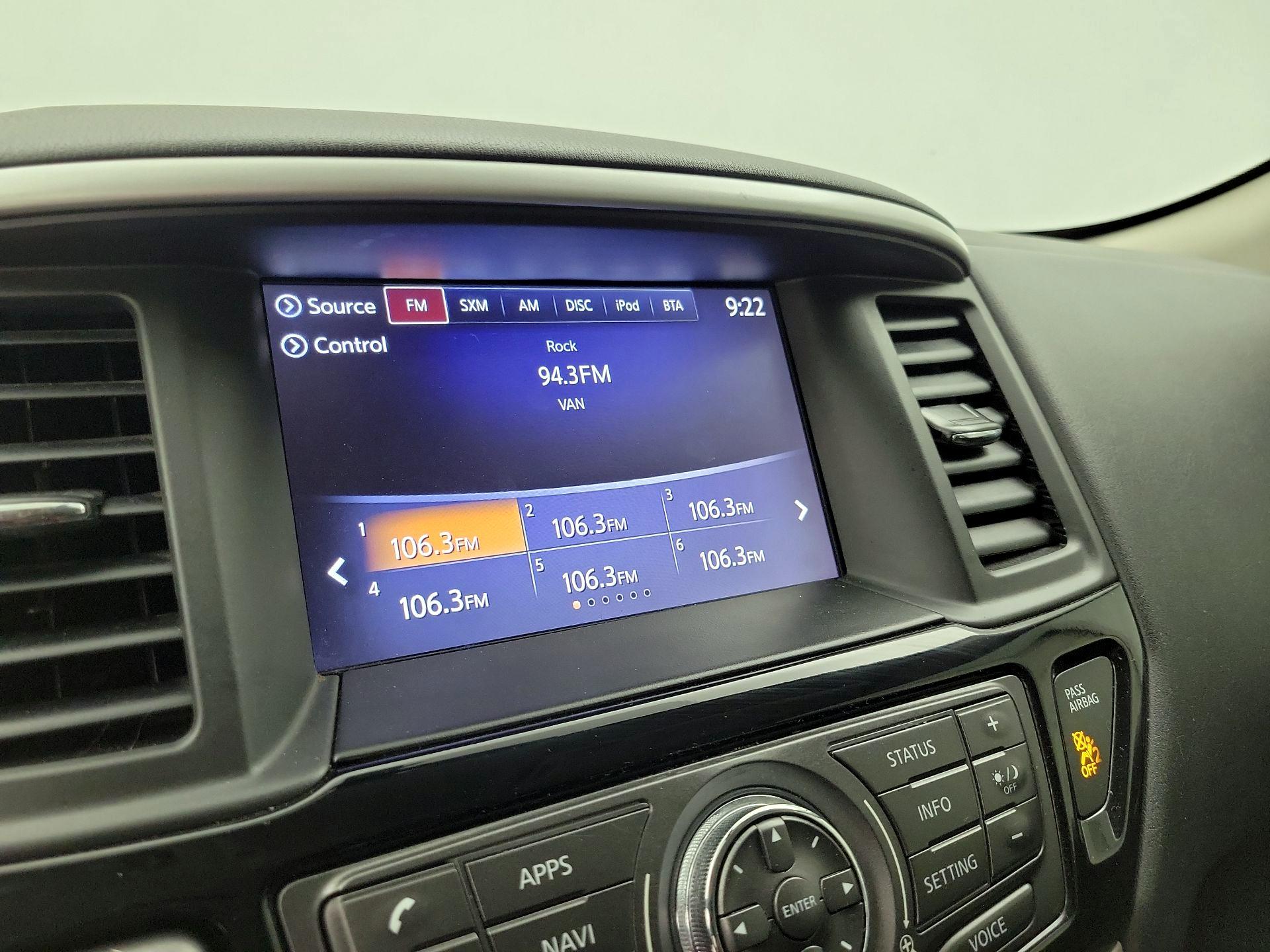 Thumbnail: 2018 Nissan Pathfinder - 16