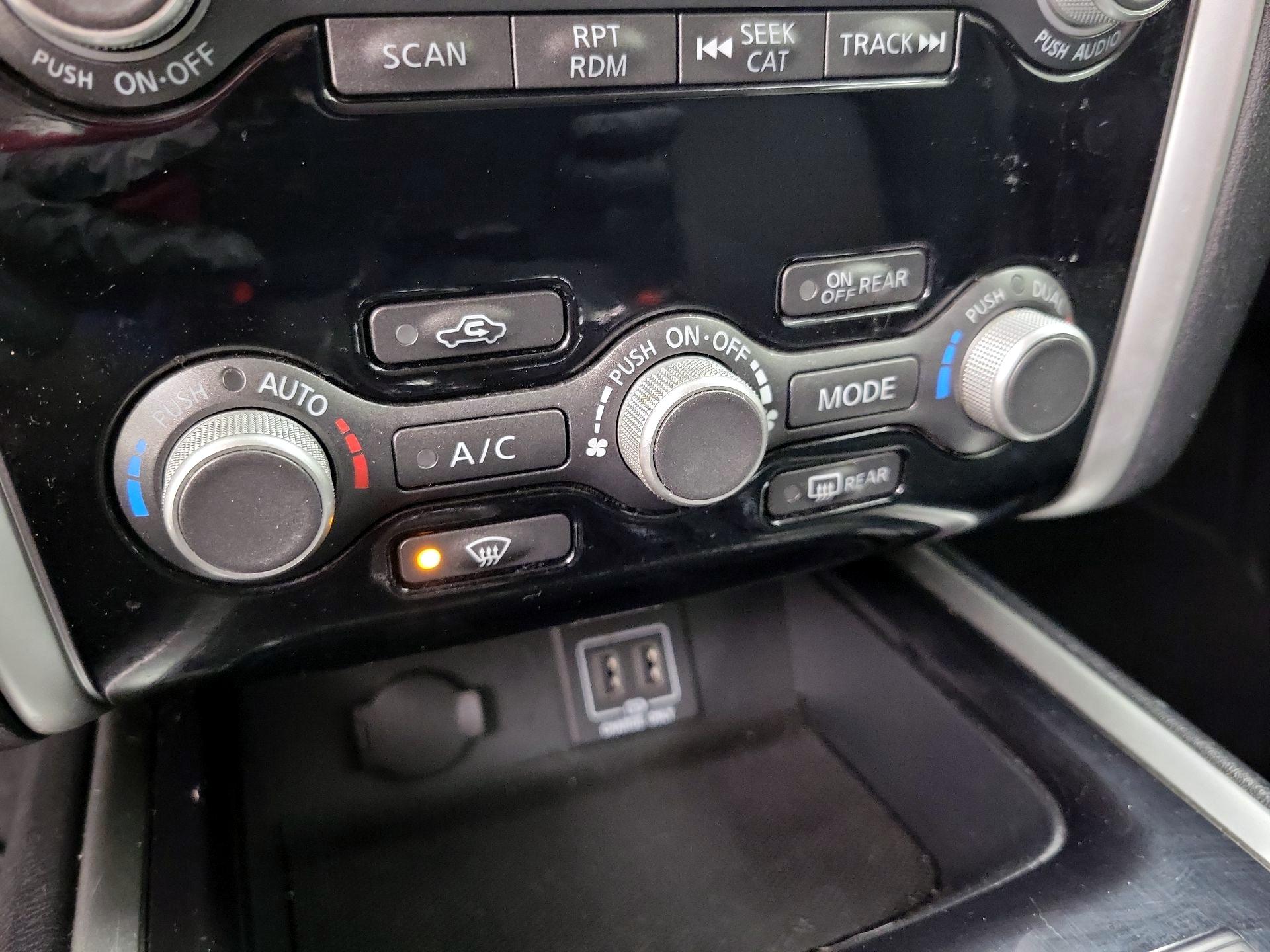 Thumbnail: 2018 Nissan Pathfinder - 17