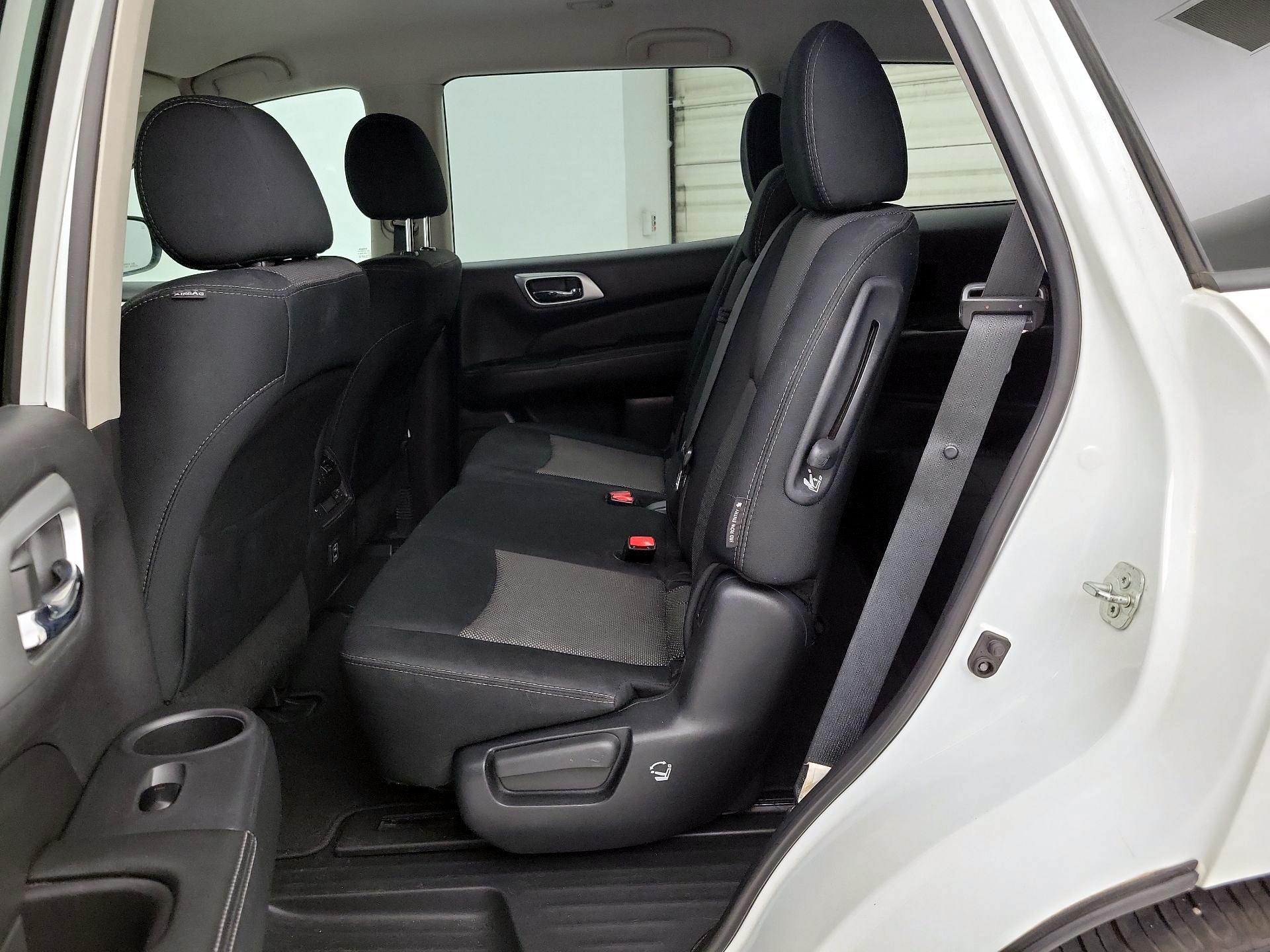 Thumbnail: 2018 Nissan Pathfinder - 20